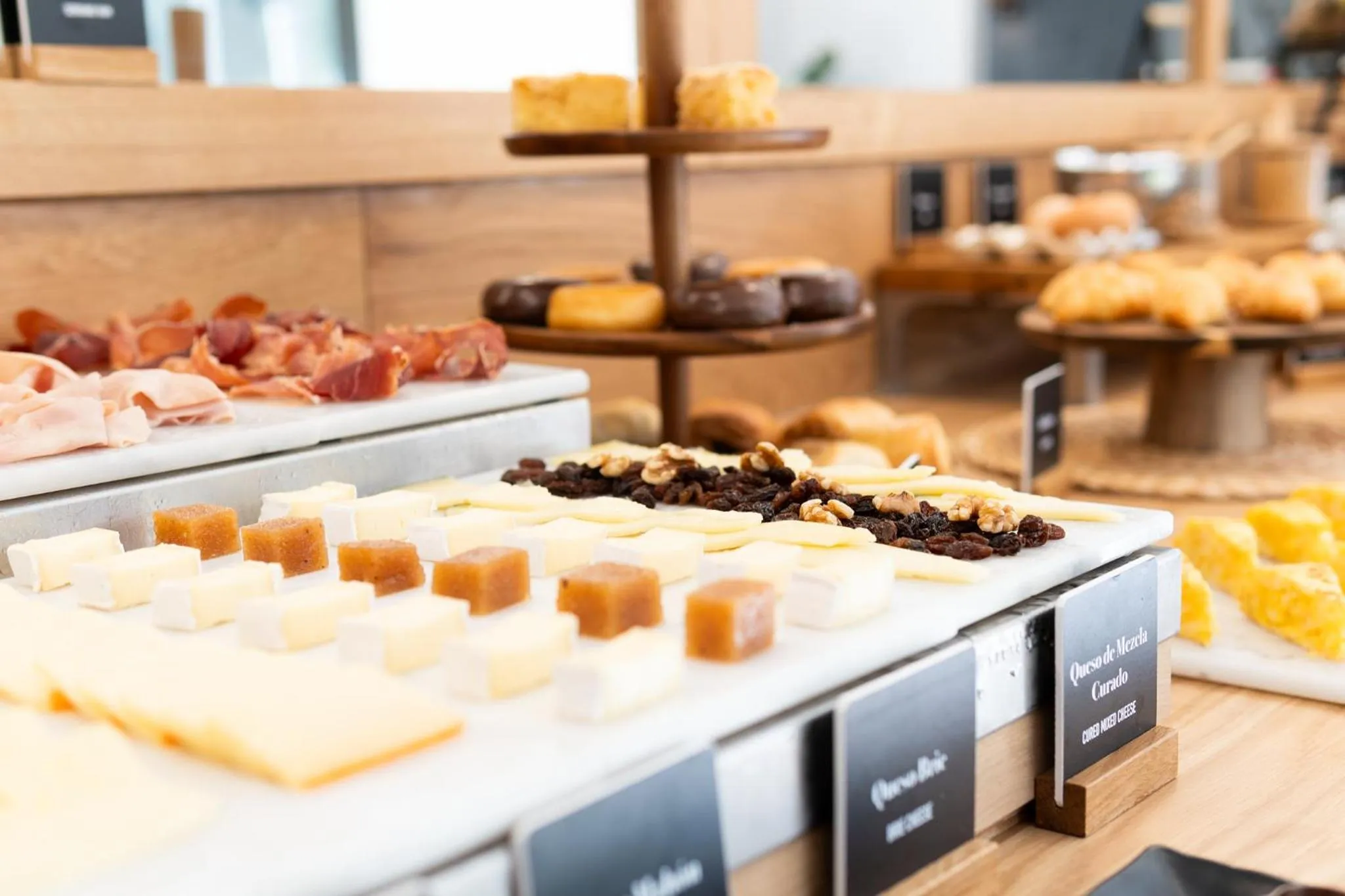 Breakfast in Arenas Atiram Hotel