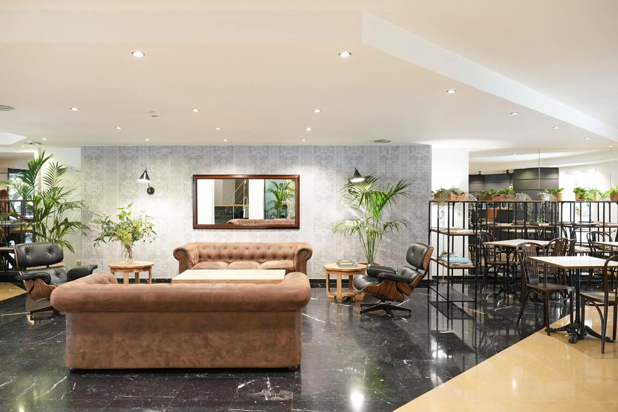 Lobby or reception in Arenas Atiram Hotel