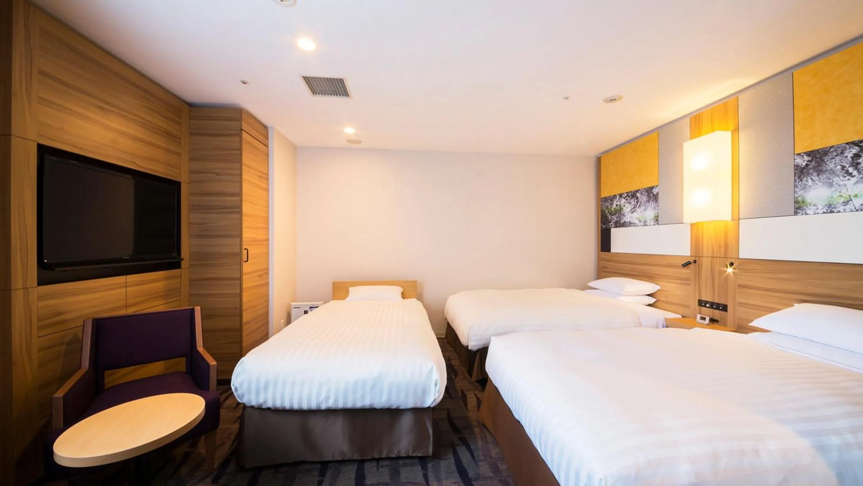 Bed in JR-East Hotel Mets Kokubunji