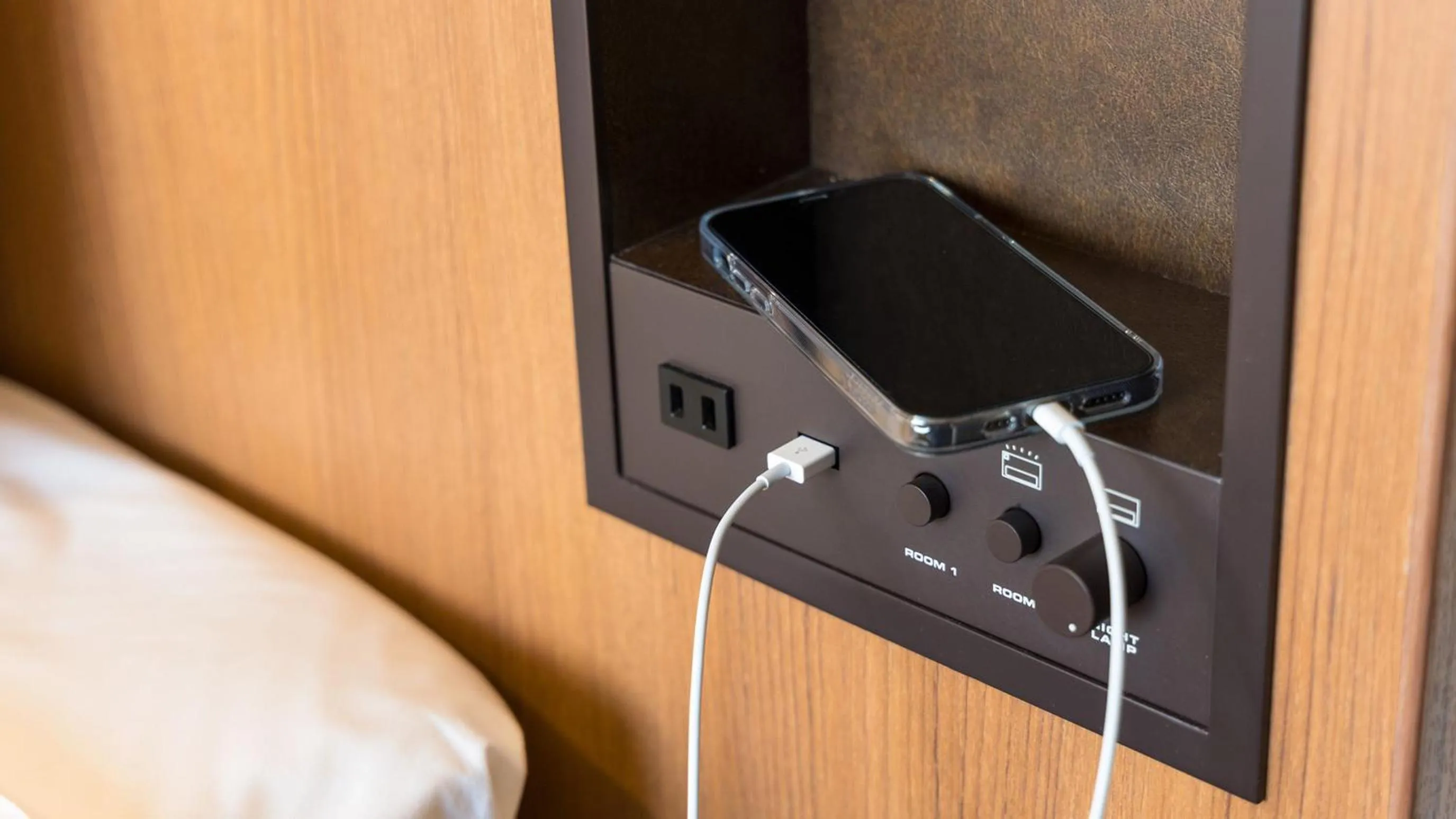 JR-East Hotel Mets Akabane