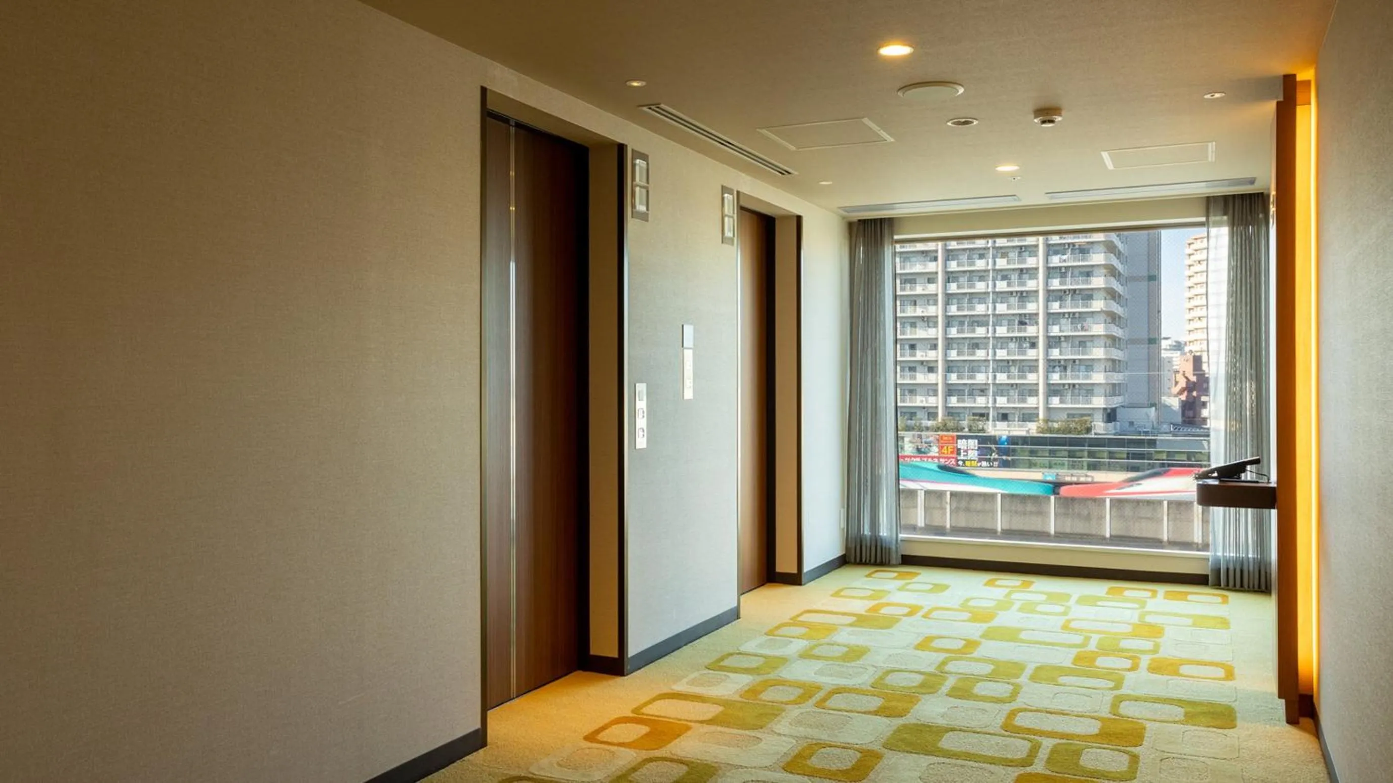 JR-East Hotel Mets Akabane