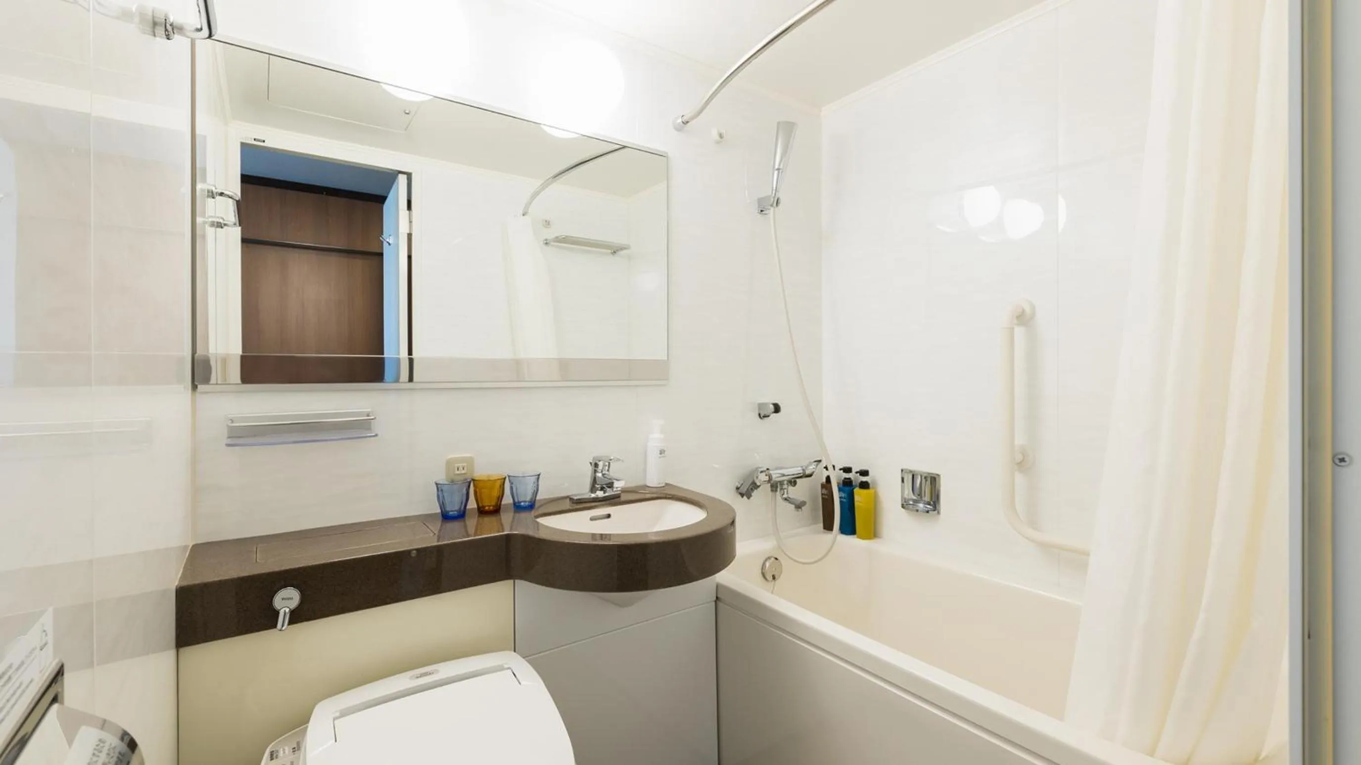 JR-East Hotel Mets Akabane