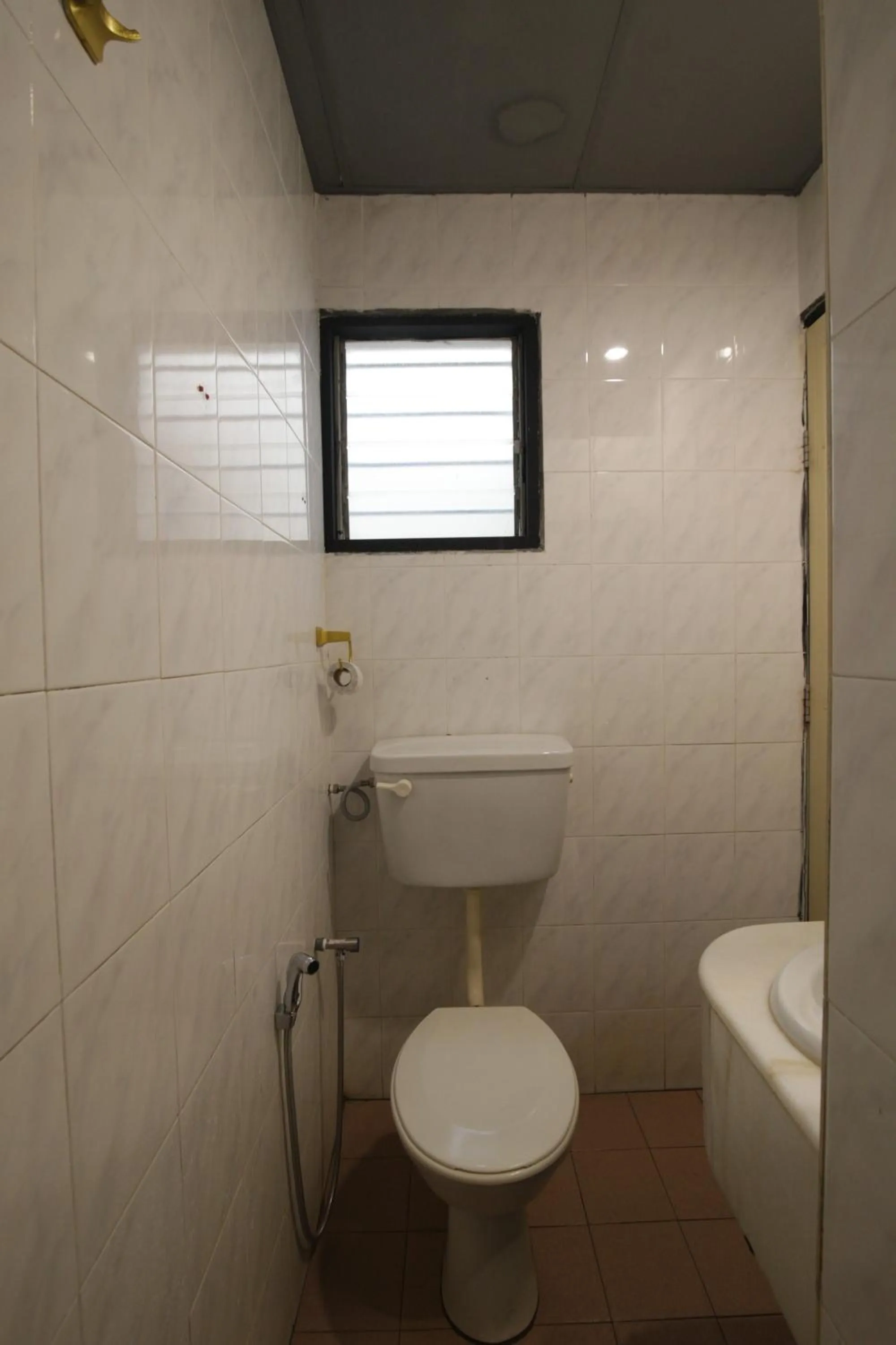 Toilet in G CITY HOTEL