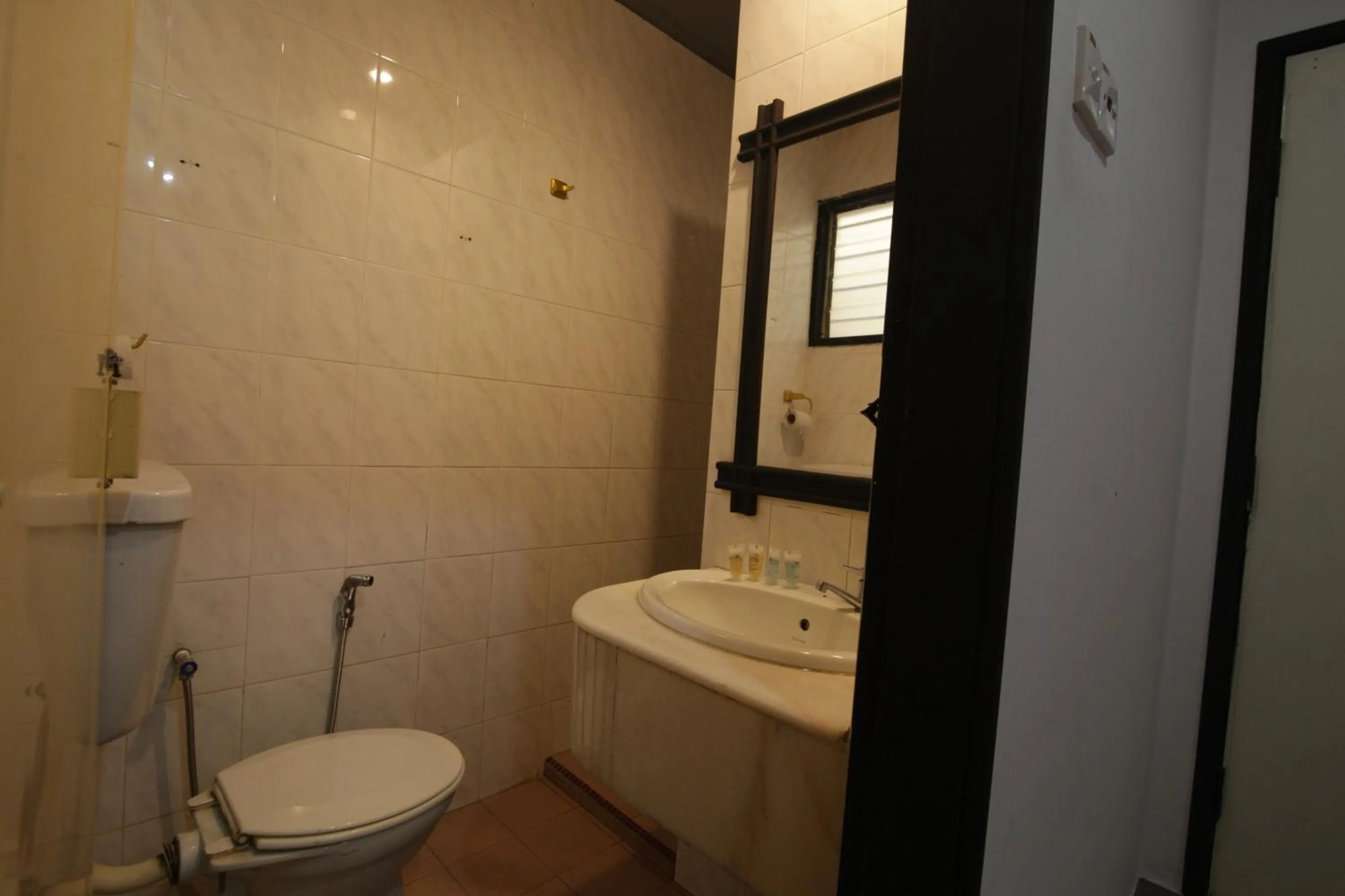 Shower in G CITY HOTEL