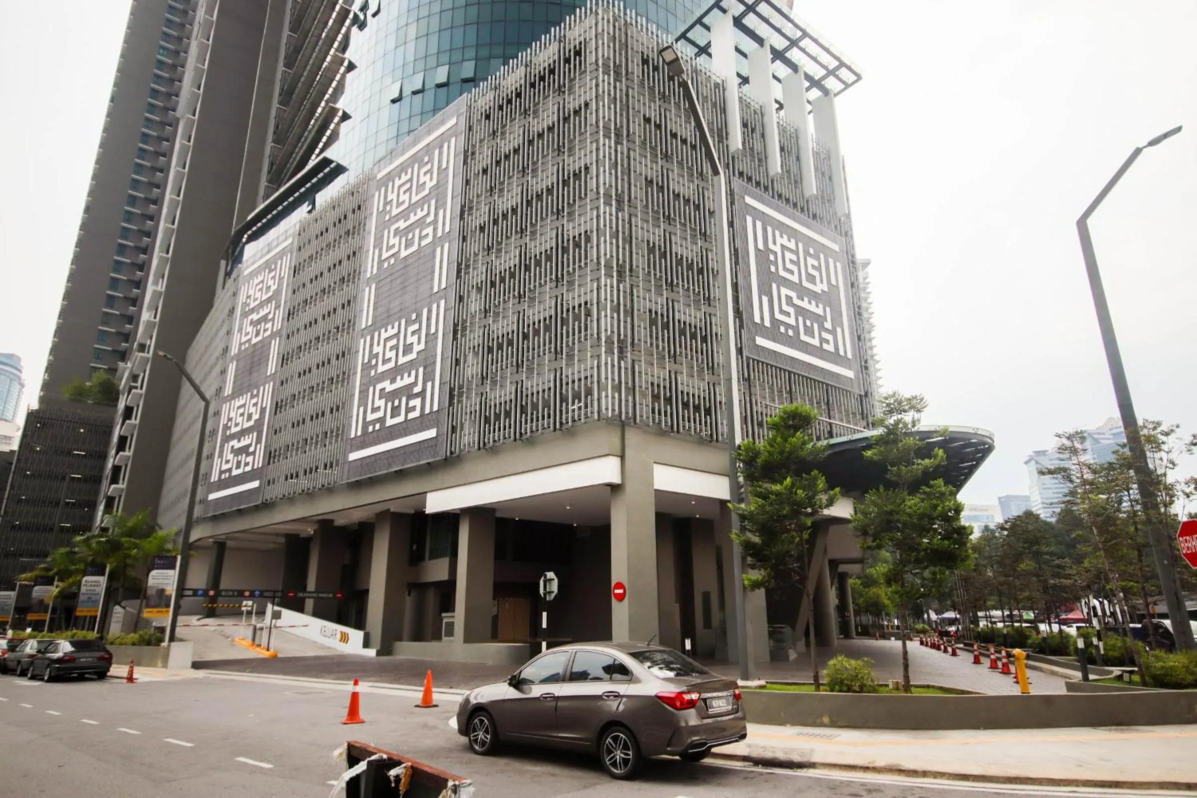 Property building in Legasi Kampung Baru by Airhost