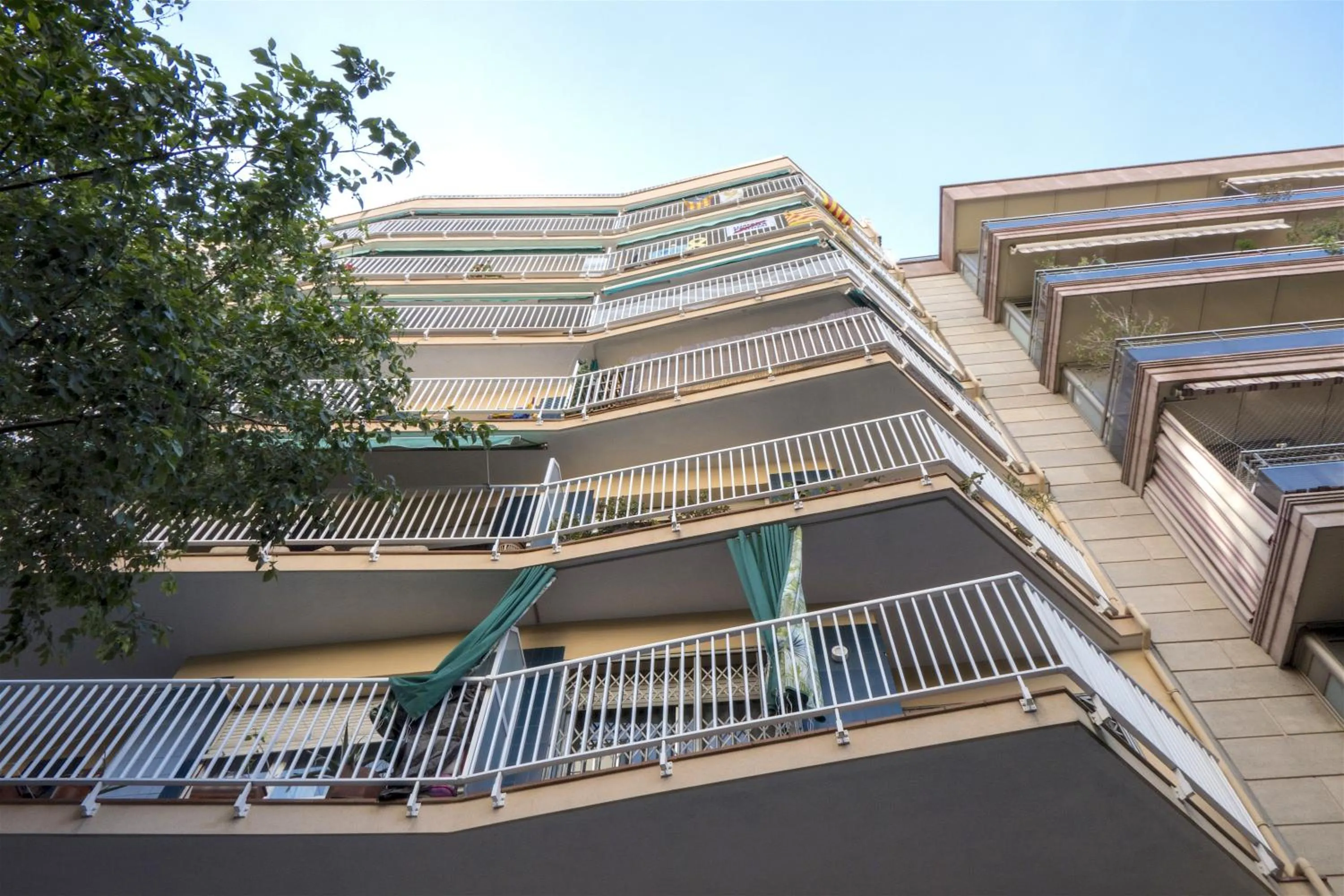 Property building in BizFlats Garden House