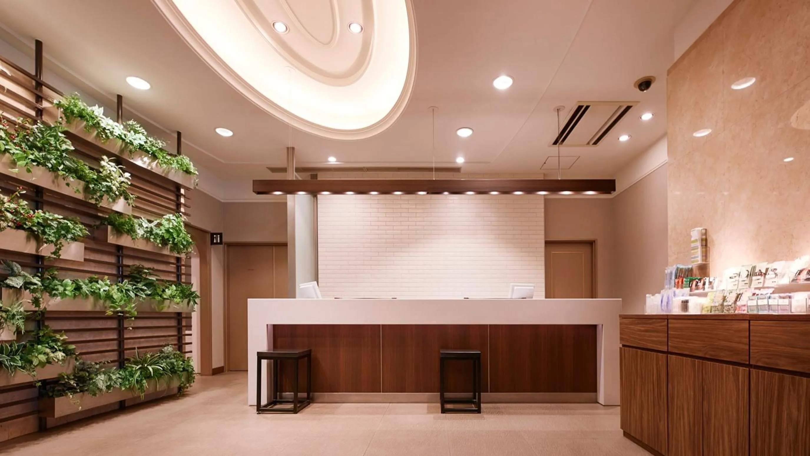 JR-East Hotel Mets Kawasaki