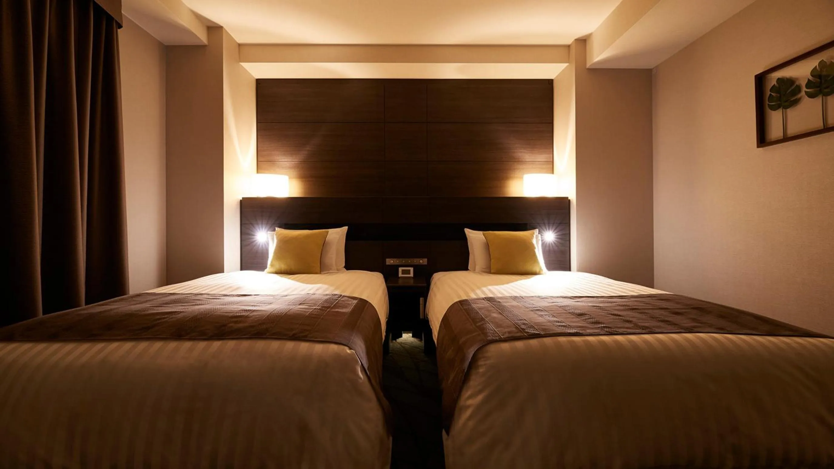 Bed in JR-East Hotel Mets Kawasaki