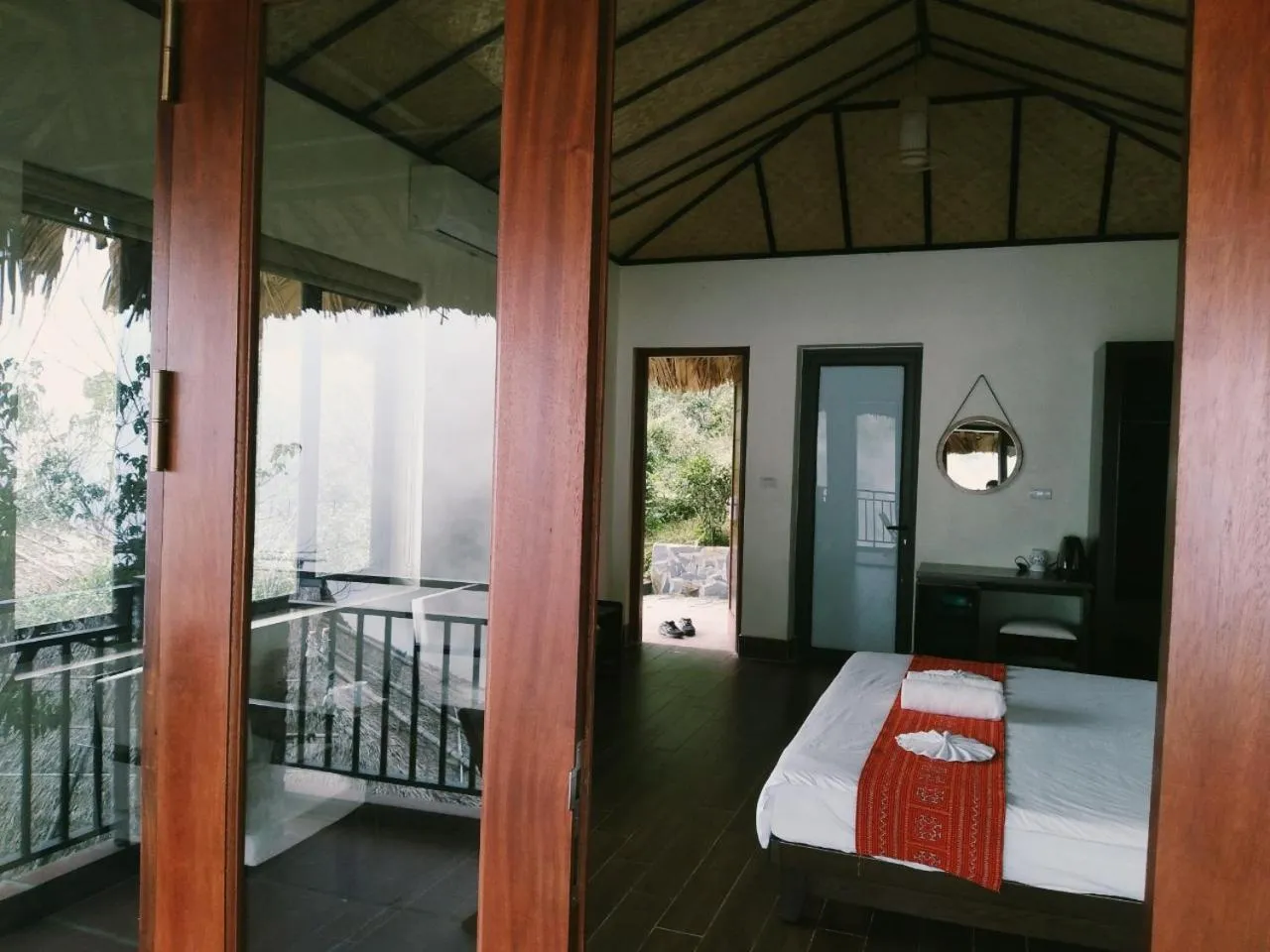 Bed in Ta Xua Ecolodge