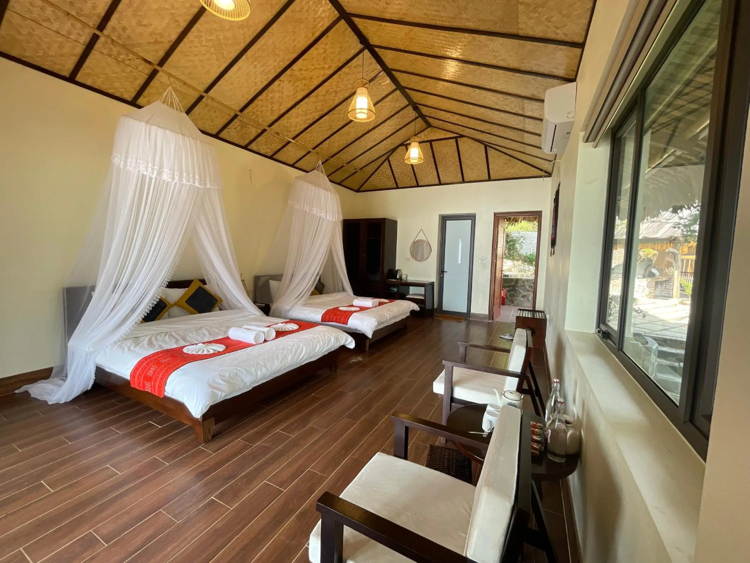 Bed in Ta Xua Ecolodge