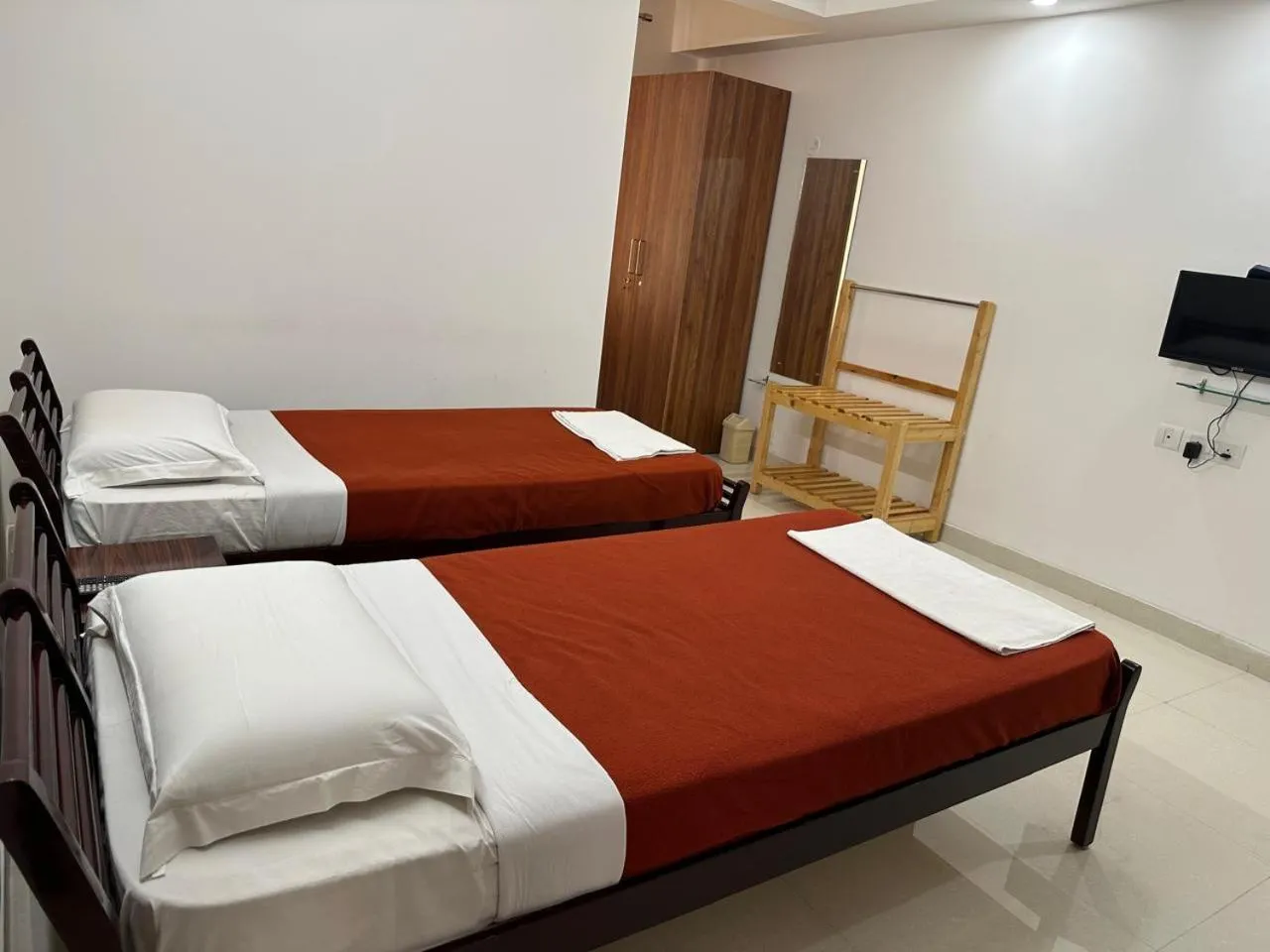 Bedroom, Bed in Achates Corporate Services