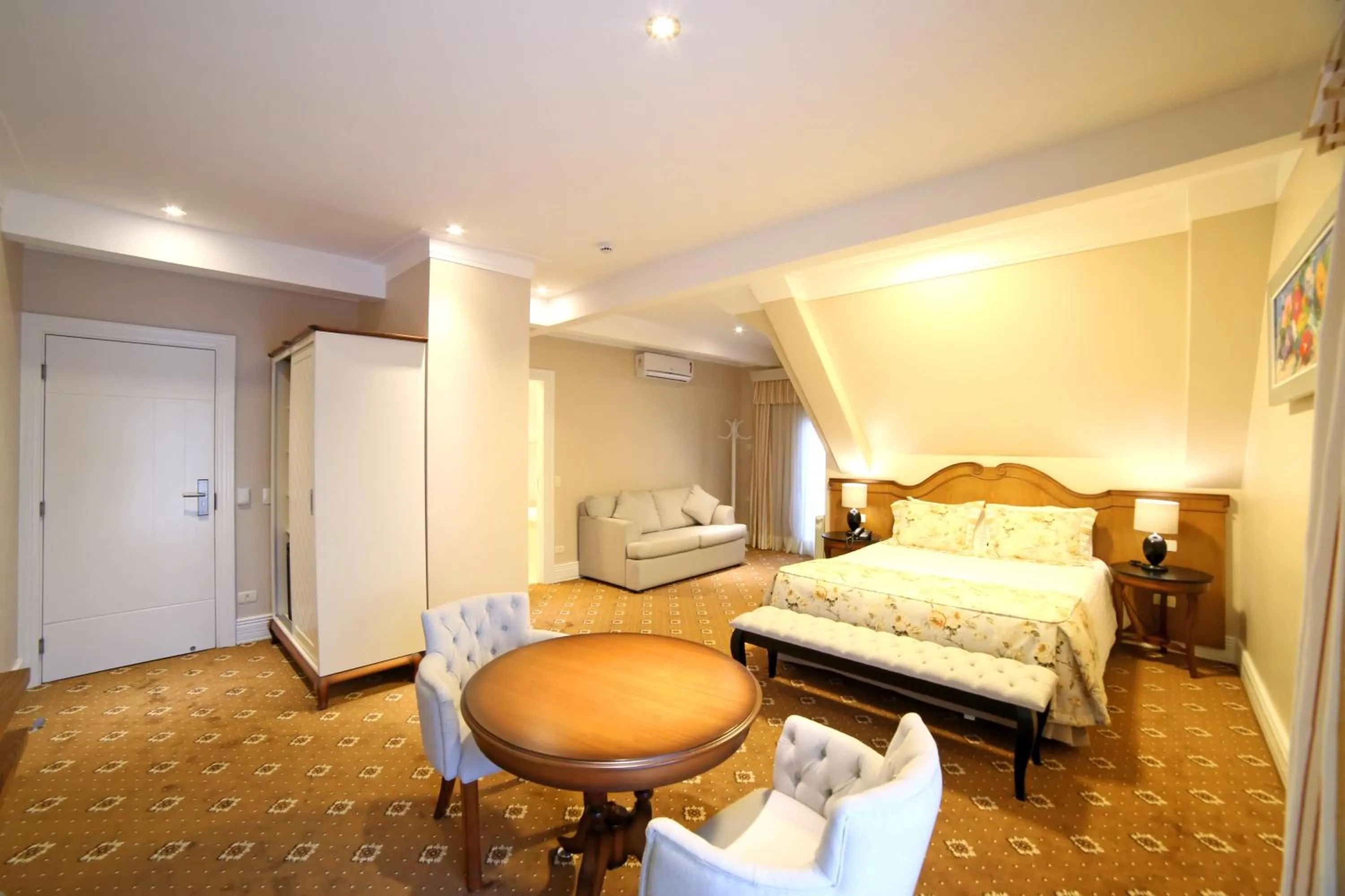 Photo of the whole room, Bed in Pousada Italia Eleganza