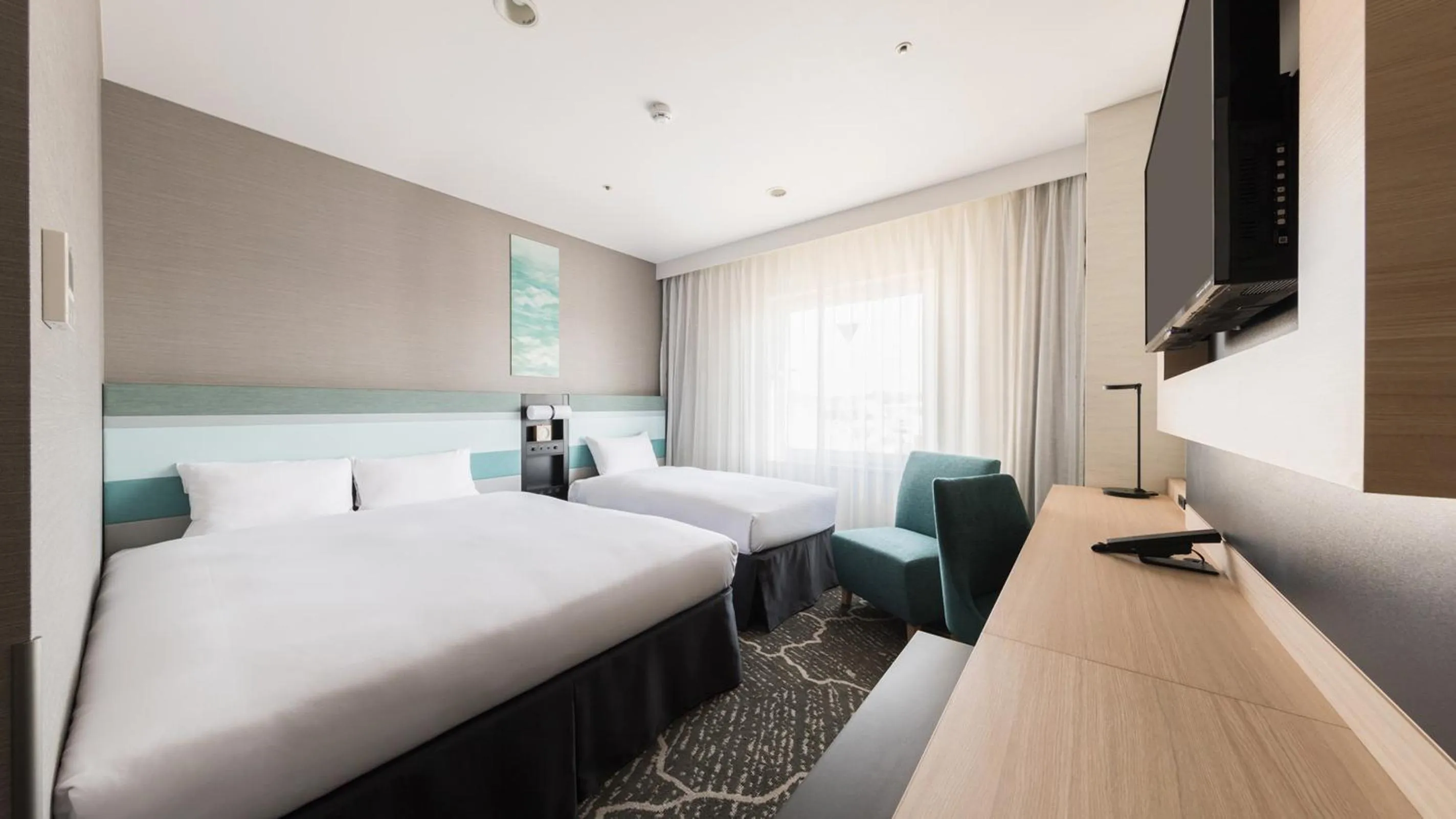 Bed in JR-East Hotel Mets Kamakura Ofuna