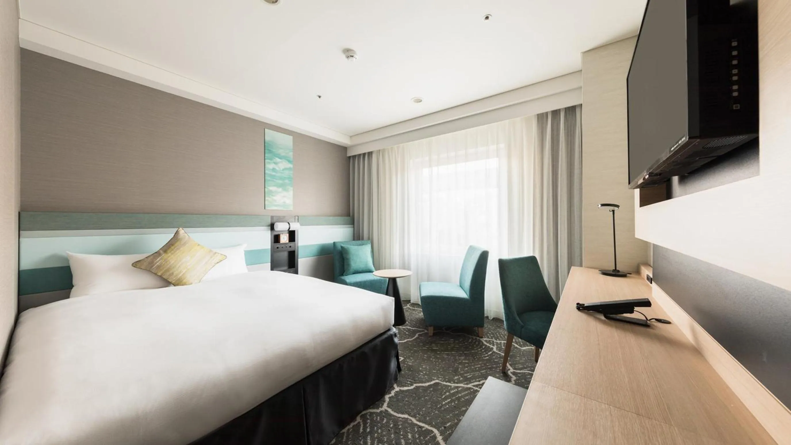 Bed in JR-East Hotel Mets Kamakura Ofuna