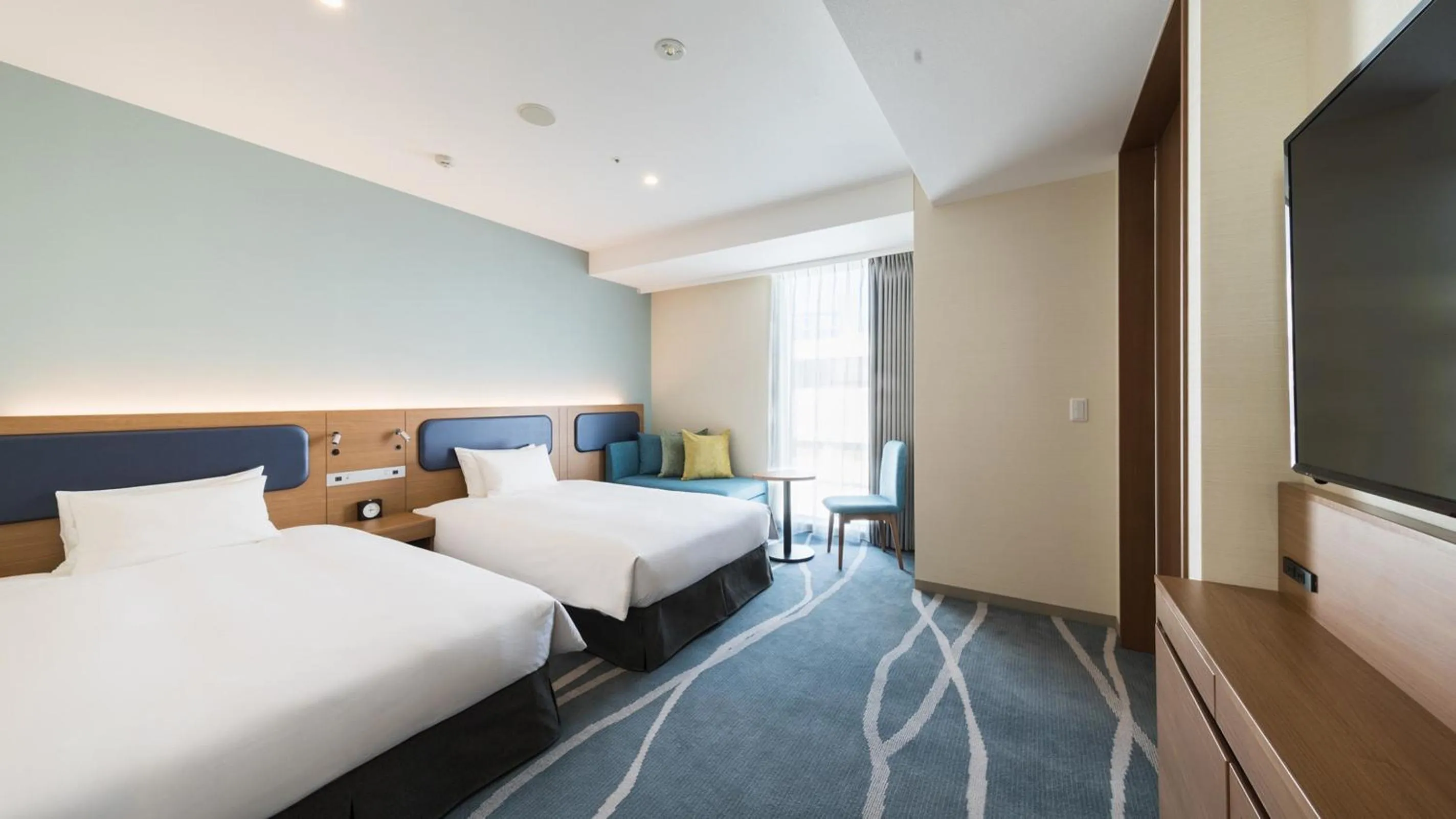 Bed in JR-East Hotel Mets Funabashi