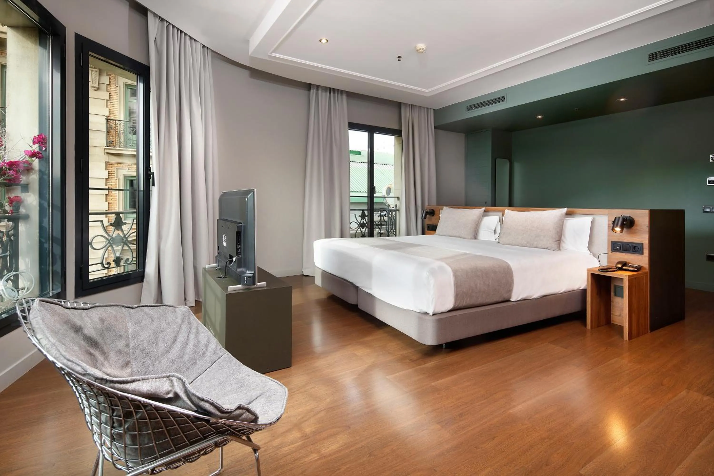 Bed in Wilson Boutique Hotel