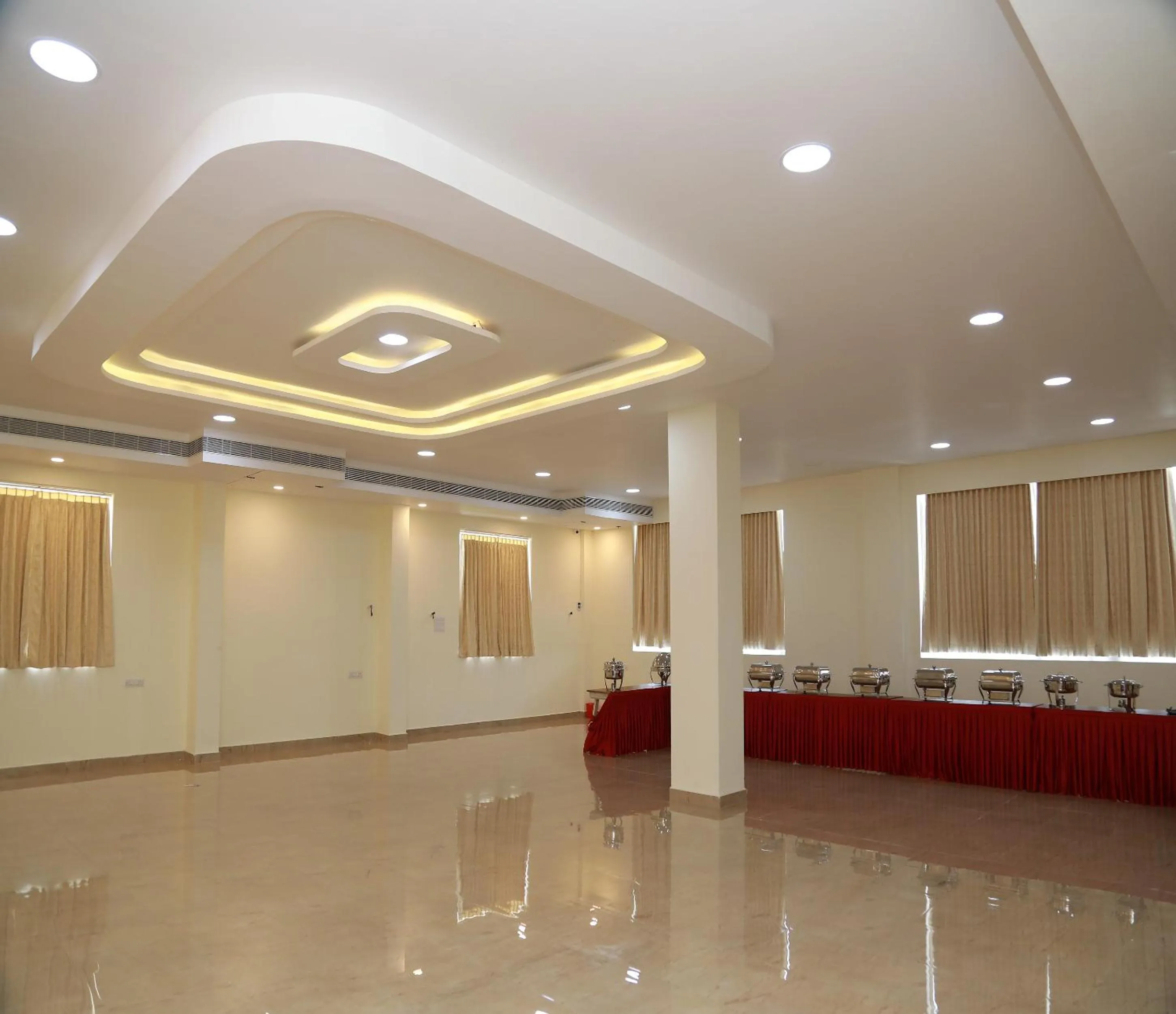 Banquet/Function facilities in Hotel Royal Chola