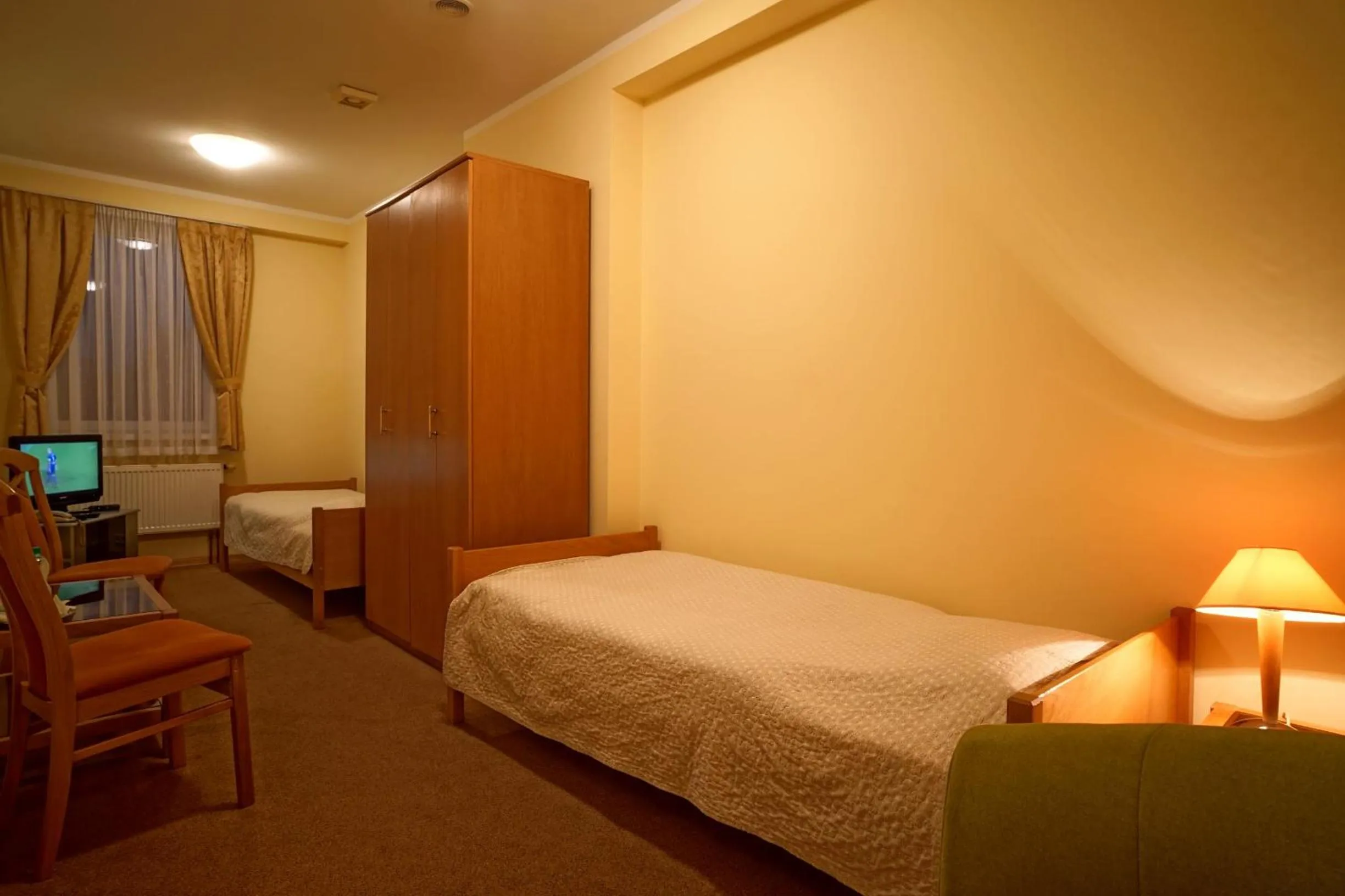 Bed in Noclegi w Lublińcu Lubex