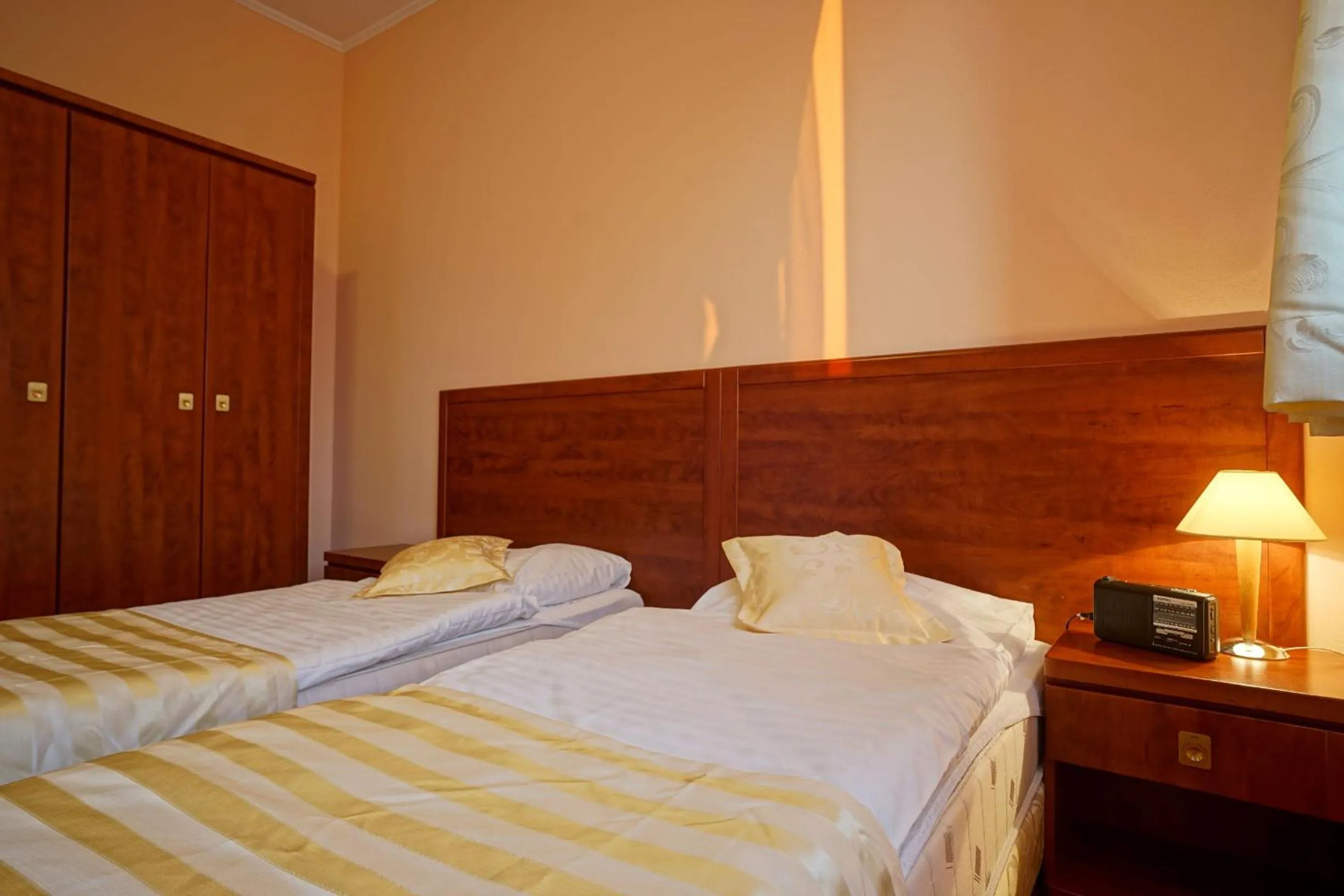 Bed in Noclegi w Lublińcu Lubex