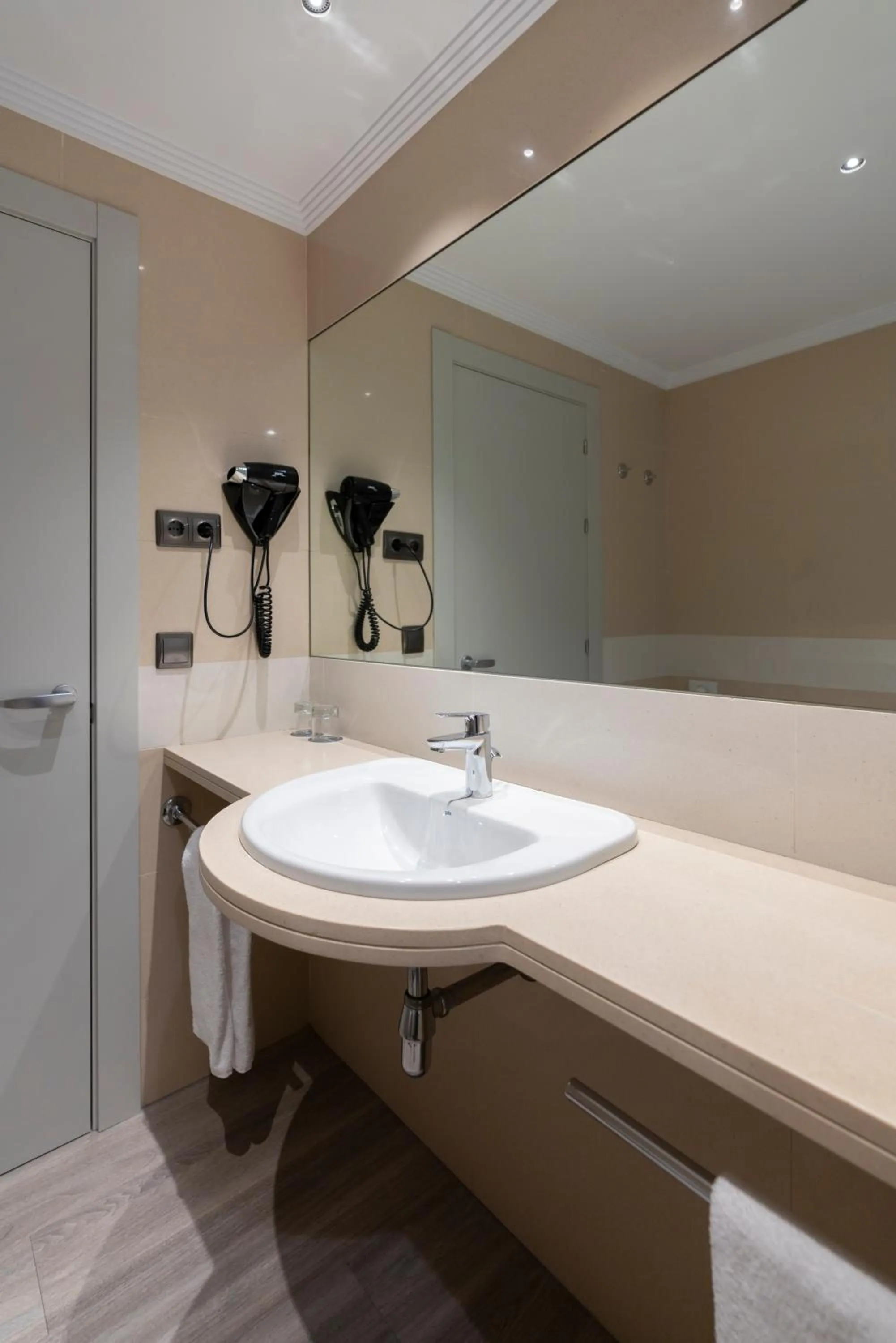 Bathroom in Attica 21 Barcelona Mar