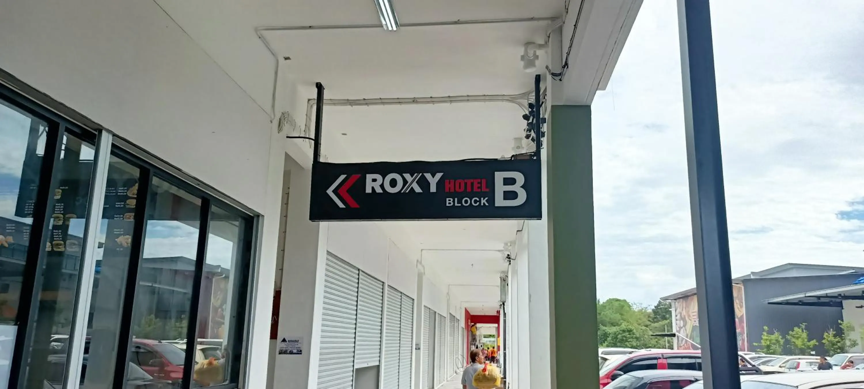 Facade/entrance in Roxy Hotel Sri Aman