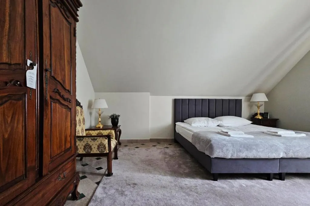 Zielony Kompleks Dwór Ostoya