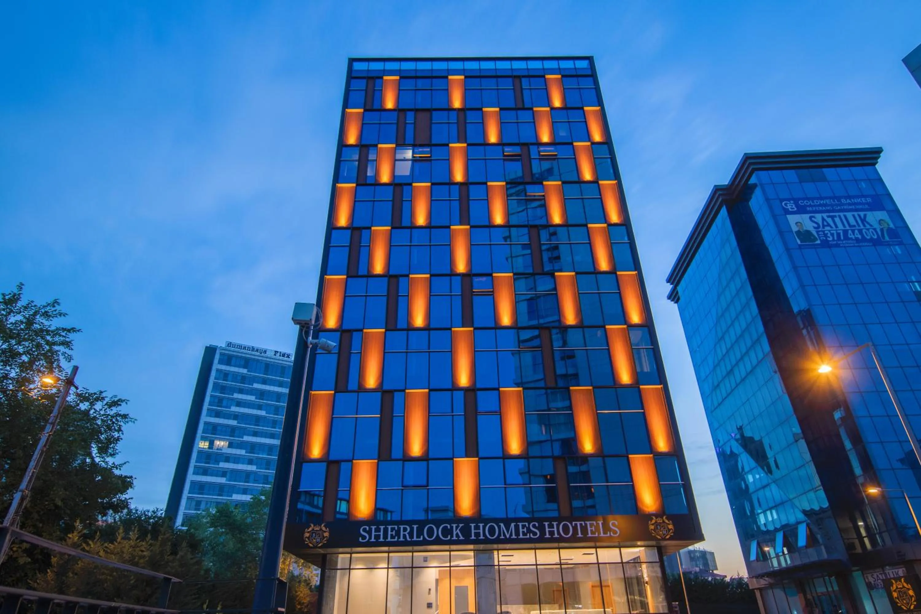 Property building in SHERLOCK HOMES HOTELS