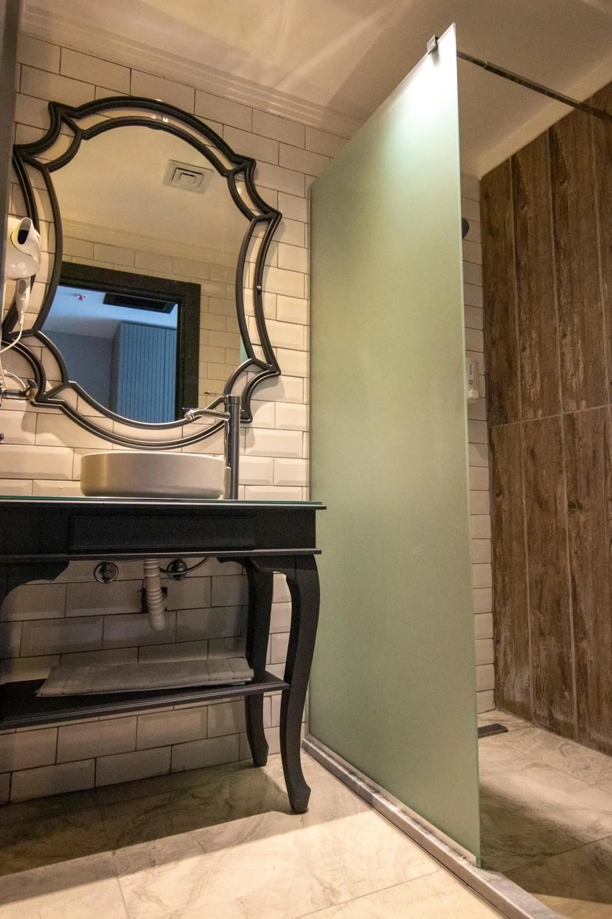 Bathroom in SHERLOCK HOMES HOTELS