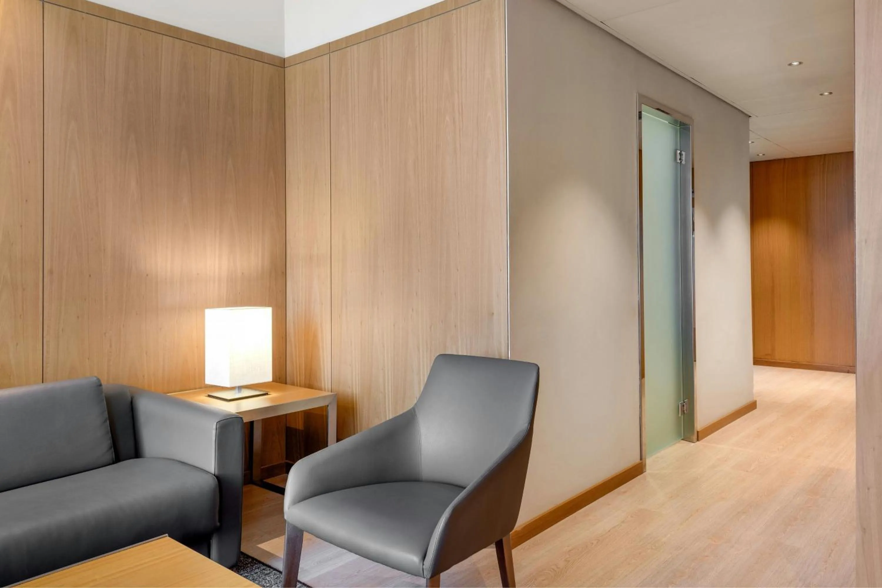 Photo of the whole room in AC Hotel Diagonal L'Illa by Marriott