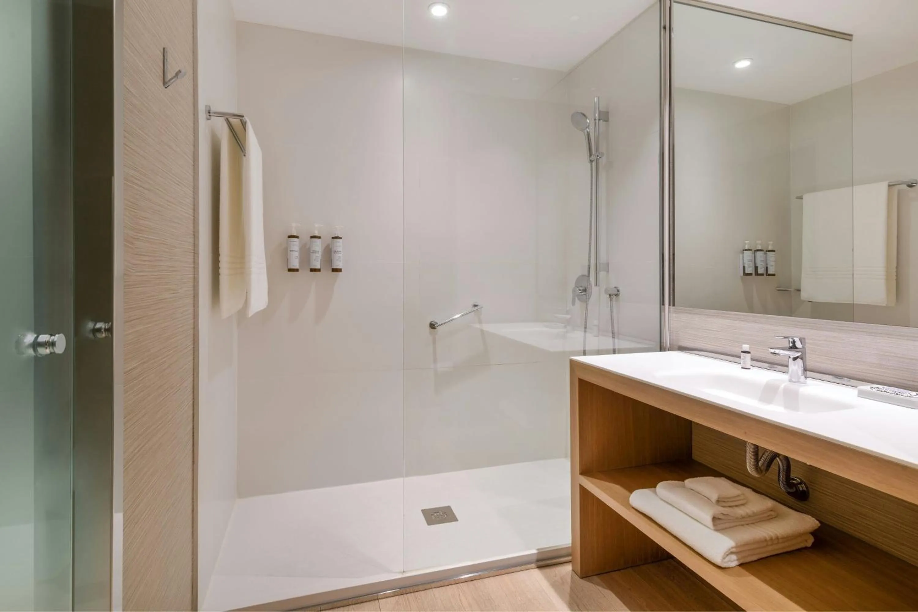 Bathroom in AC Hotel Diagonal L'Illa by Marriott