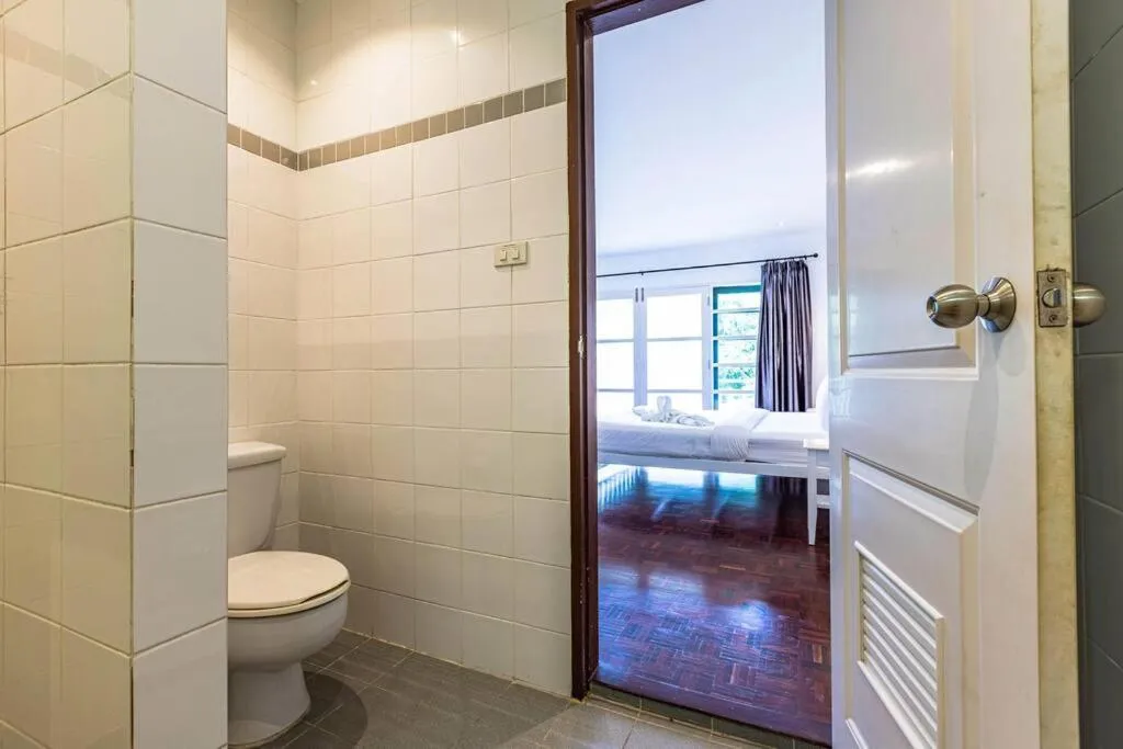 4 Bedroom Townhouse in Great Location! (BSS)