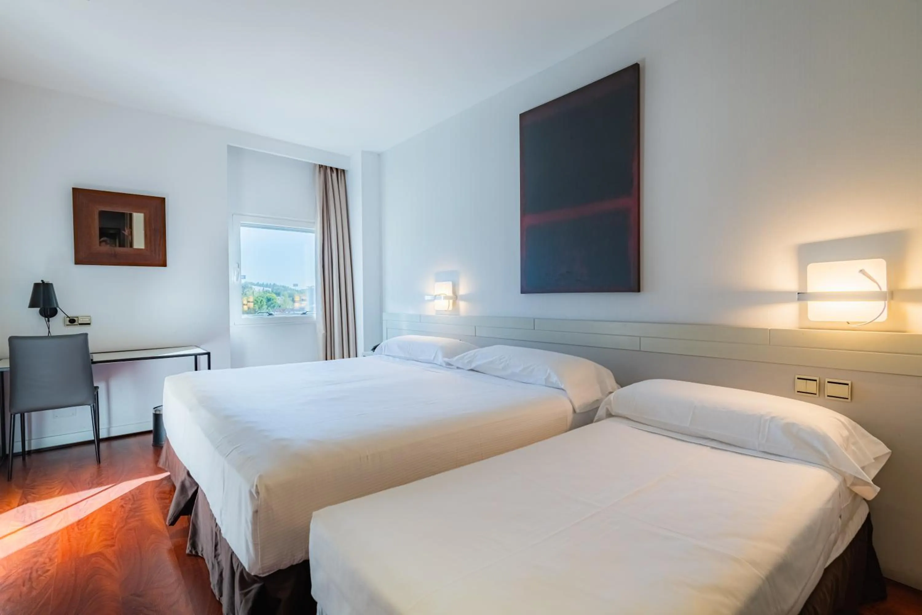 Bedroom, Bed in Amura Alcobendas