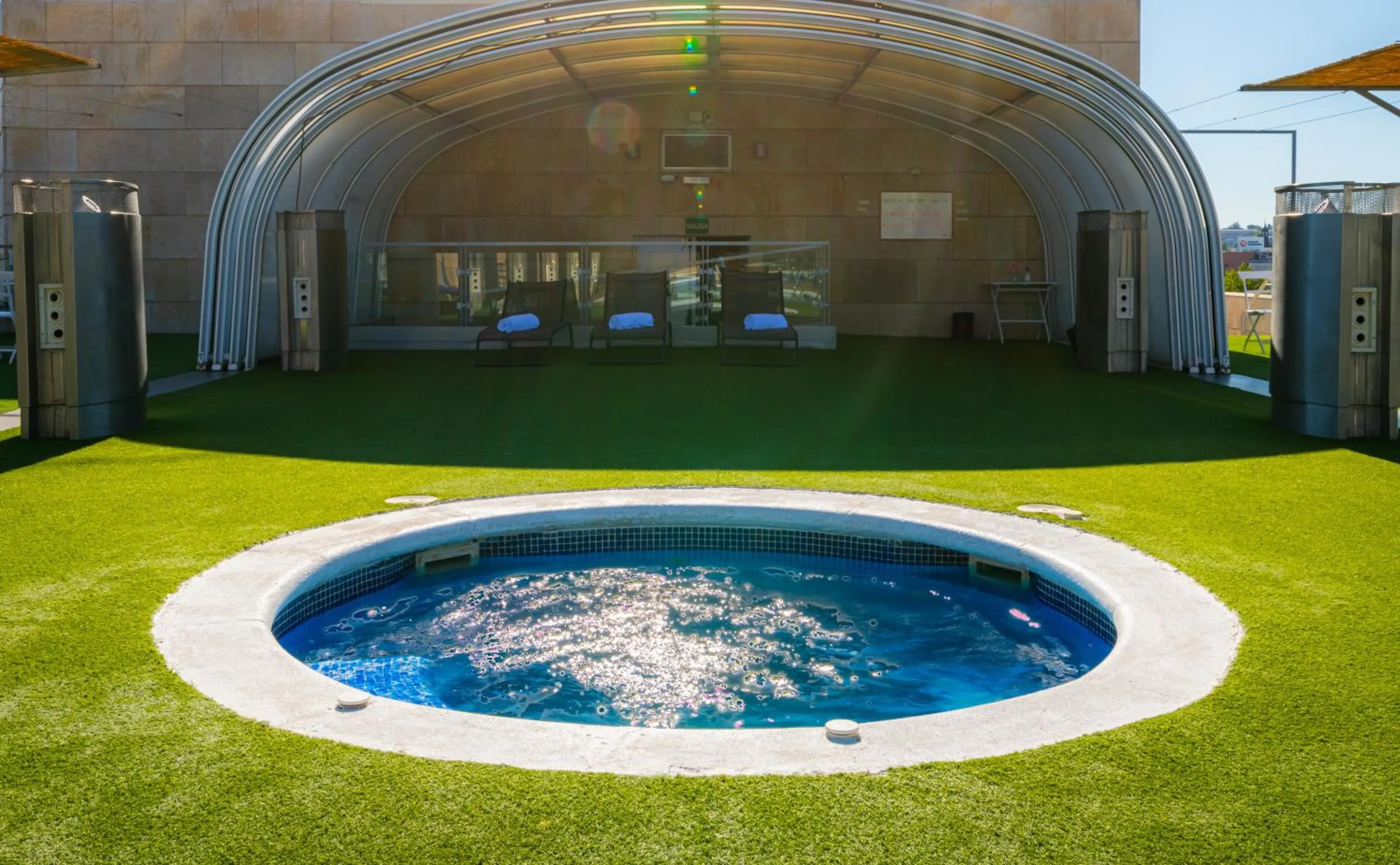 Swimming pool in Amura Alcobendas