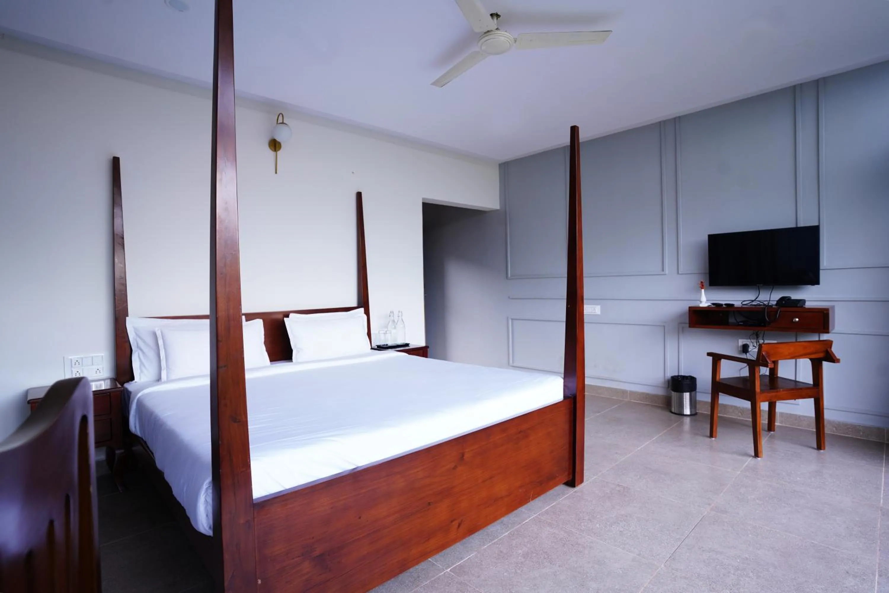 TV and multimedia, Bed in Ravishing Retreat Resort