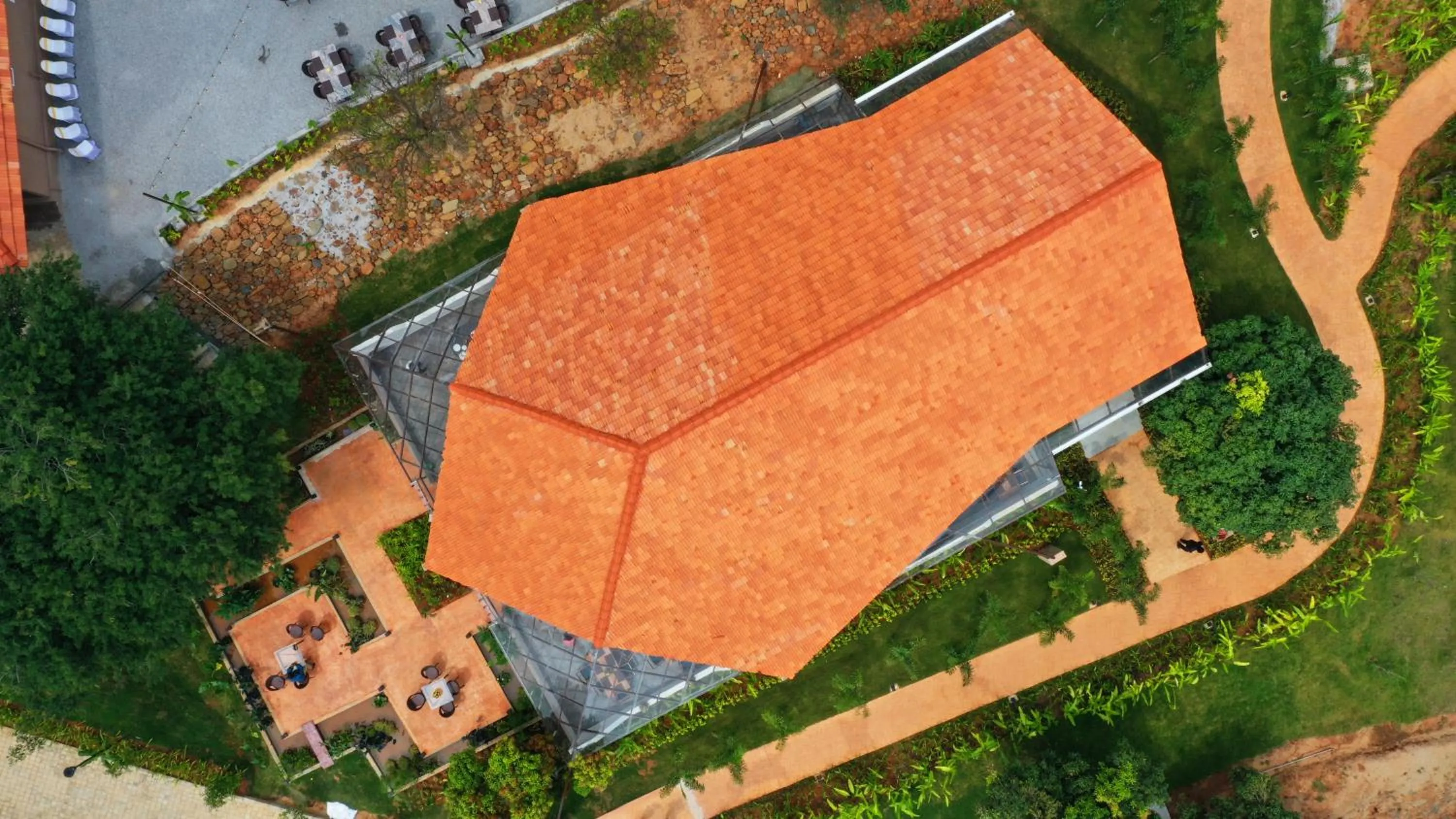 Restaurant/places to eat in Ravishing Retreat Resort