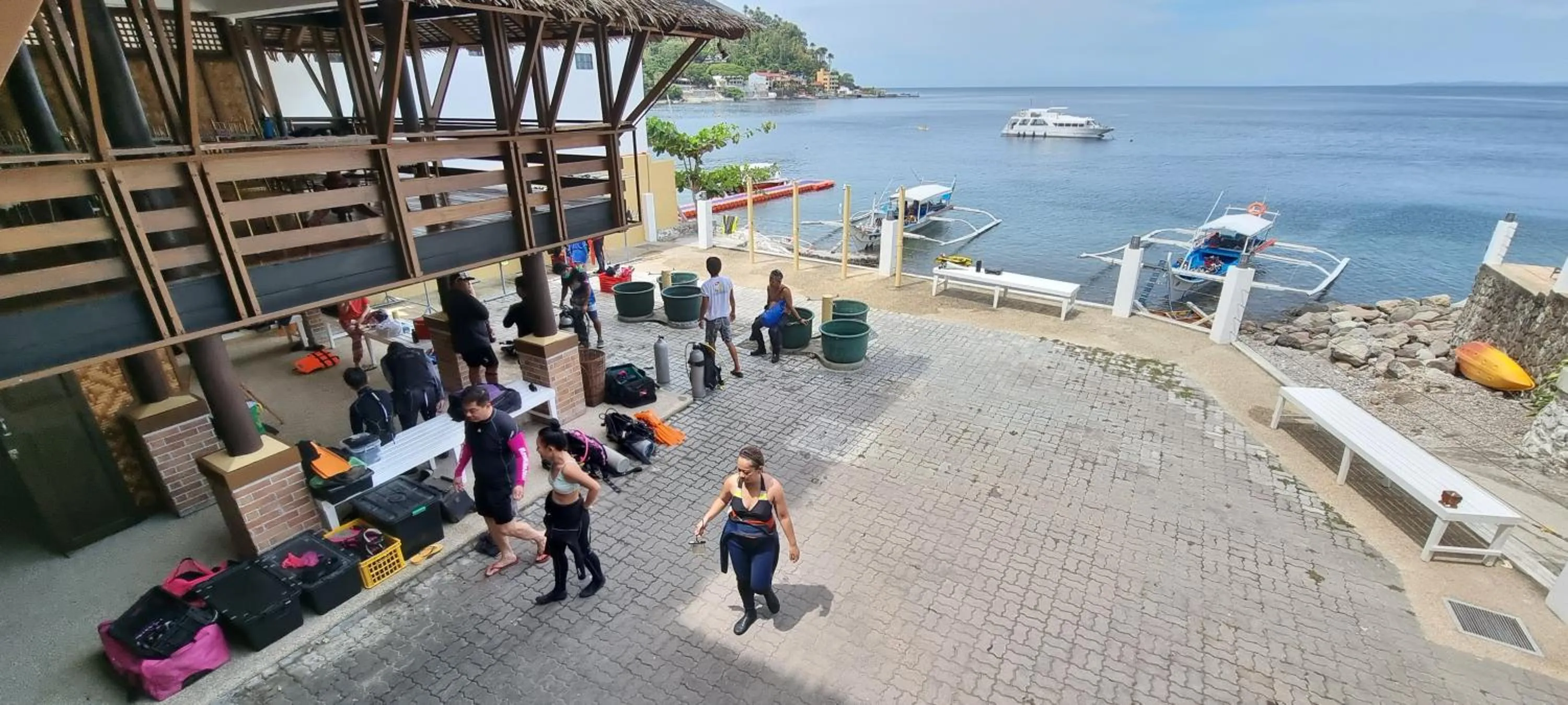 People in Aquaventure Reef Club