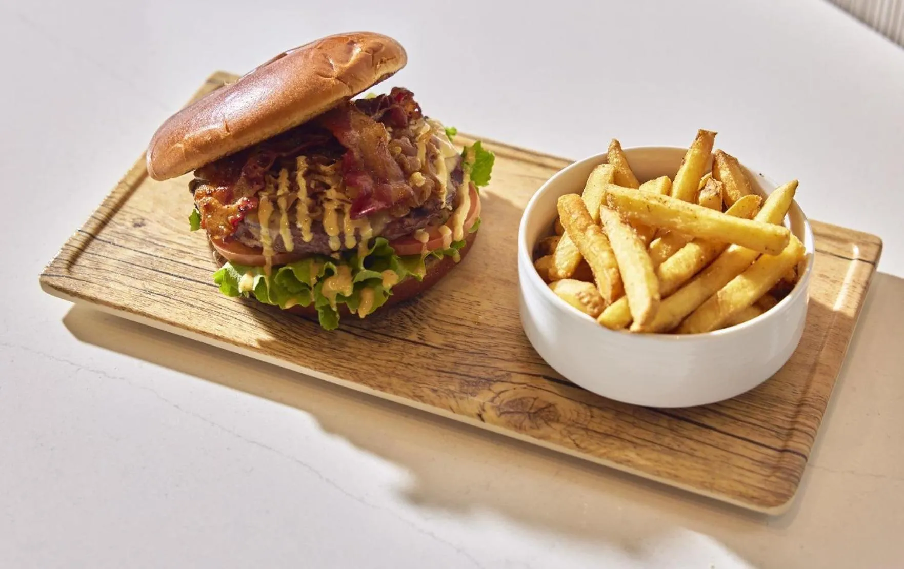 Restaurant/places to eat in Hyatt House Houston Medical Center