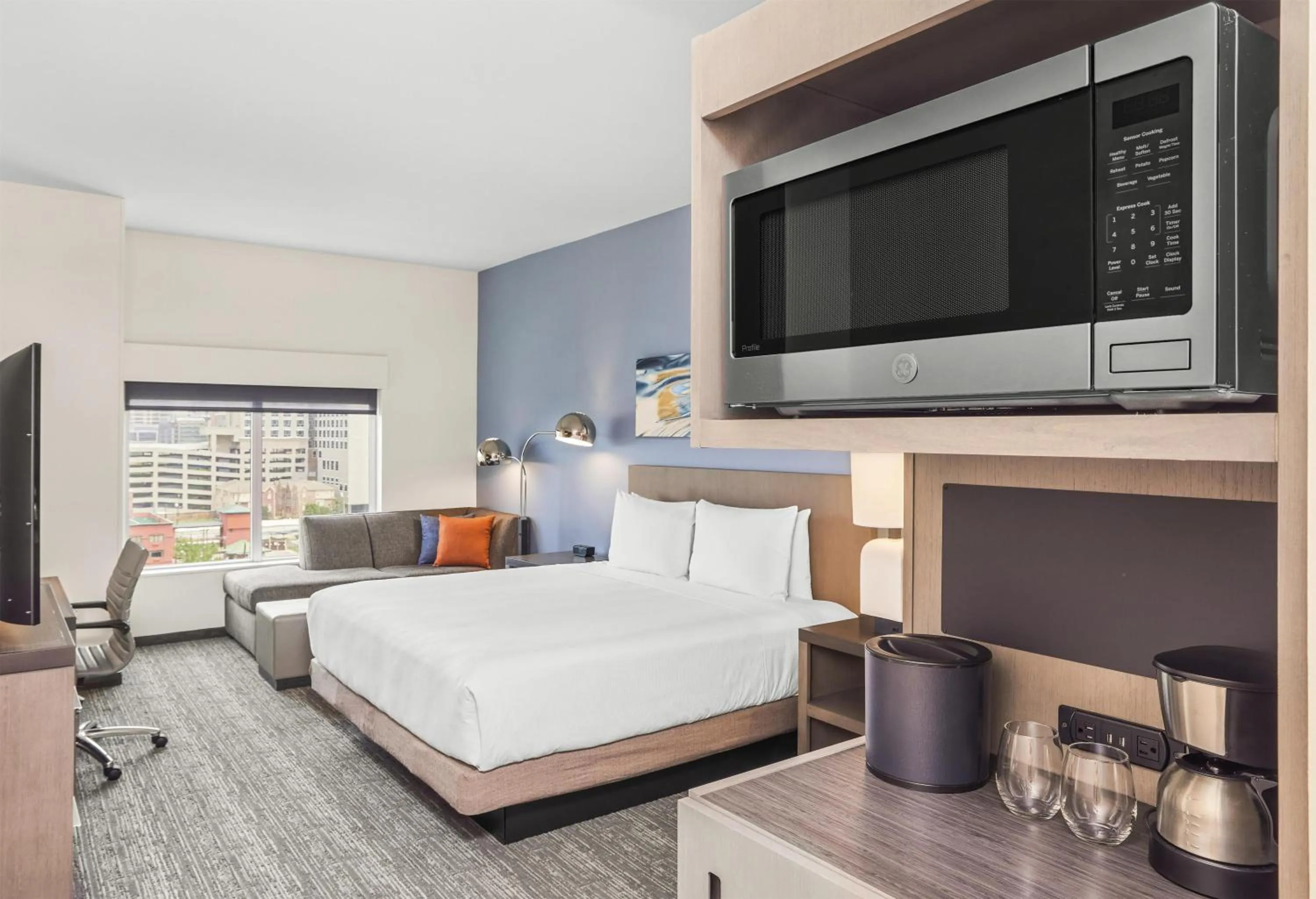 Bedroom, Bed in Hyatt House Houston Medical Center