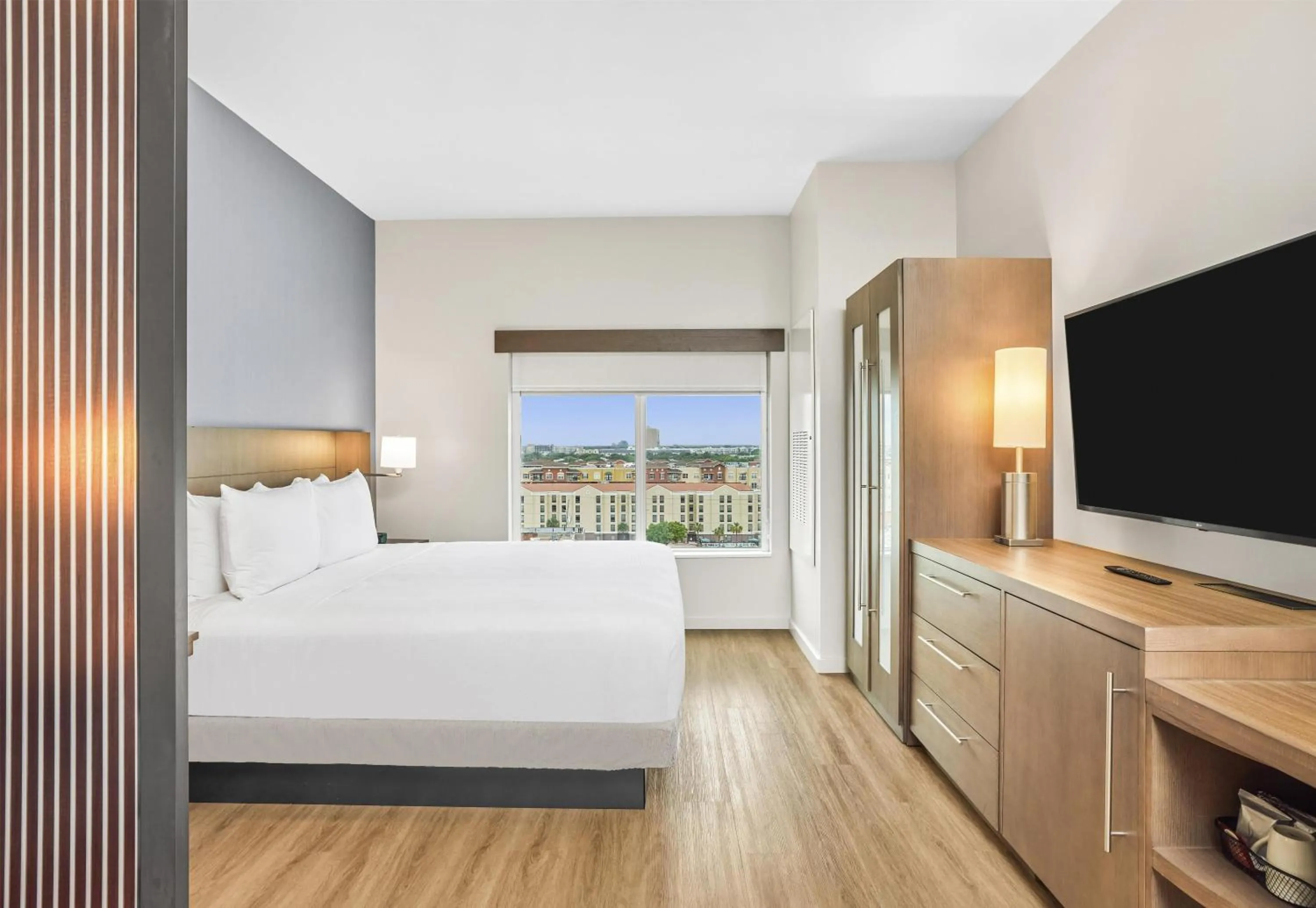 Bedroom, Bed in Hyatt Place Houston Medical Center