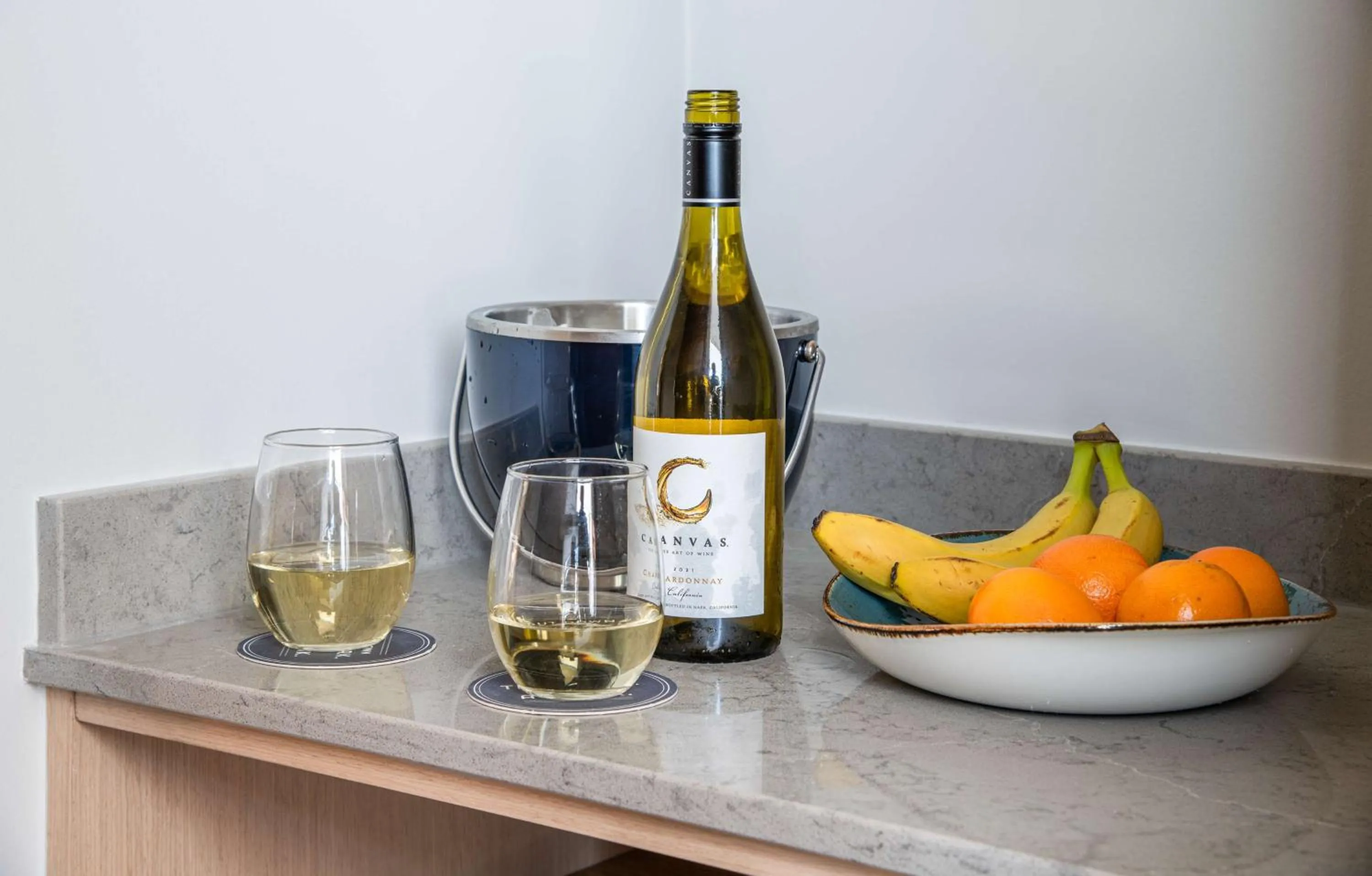 Restaurant/places to eat in Hyatt Place Newark-Silicon Valley