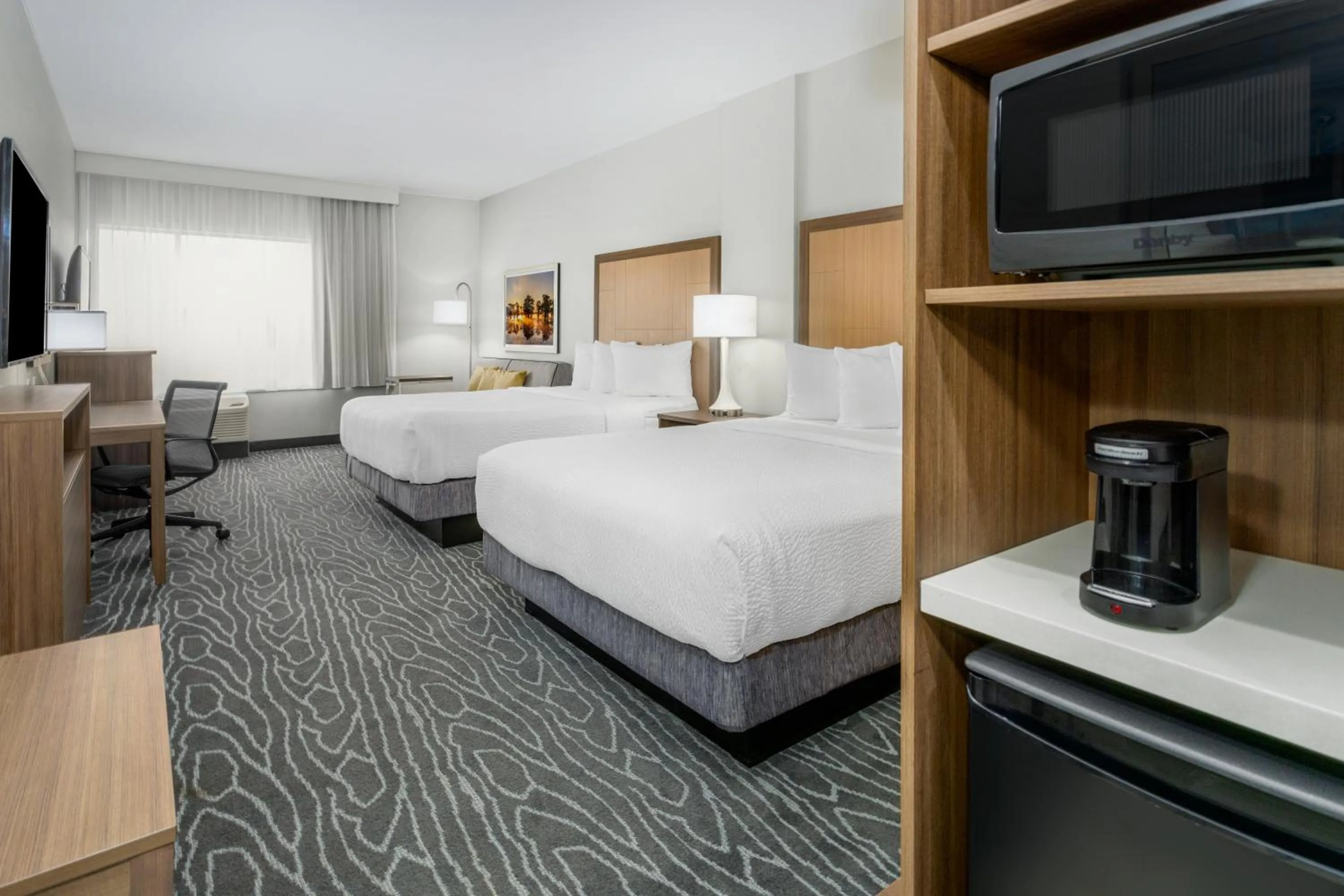 Bedroom, Bed in La Quinta Inn & Suites by Wyndham Valdosta