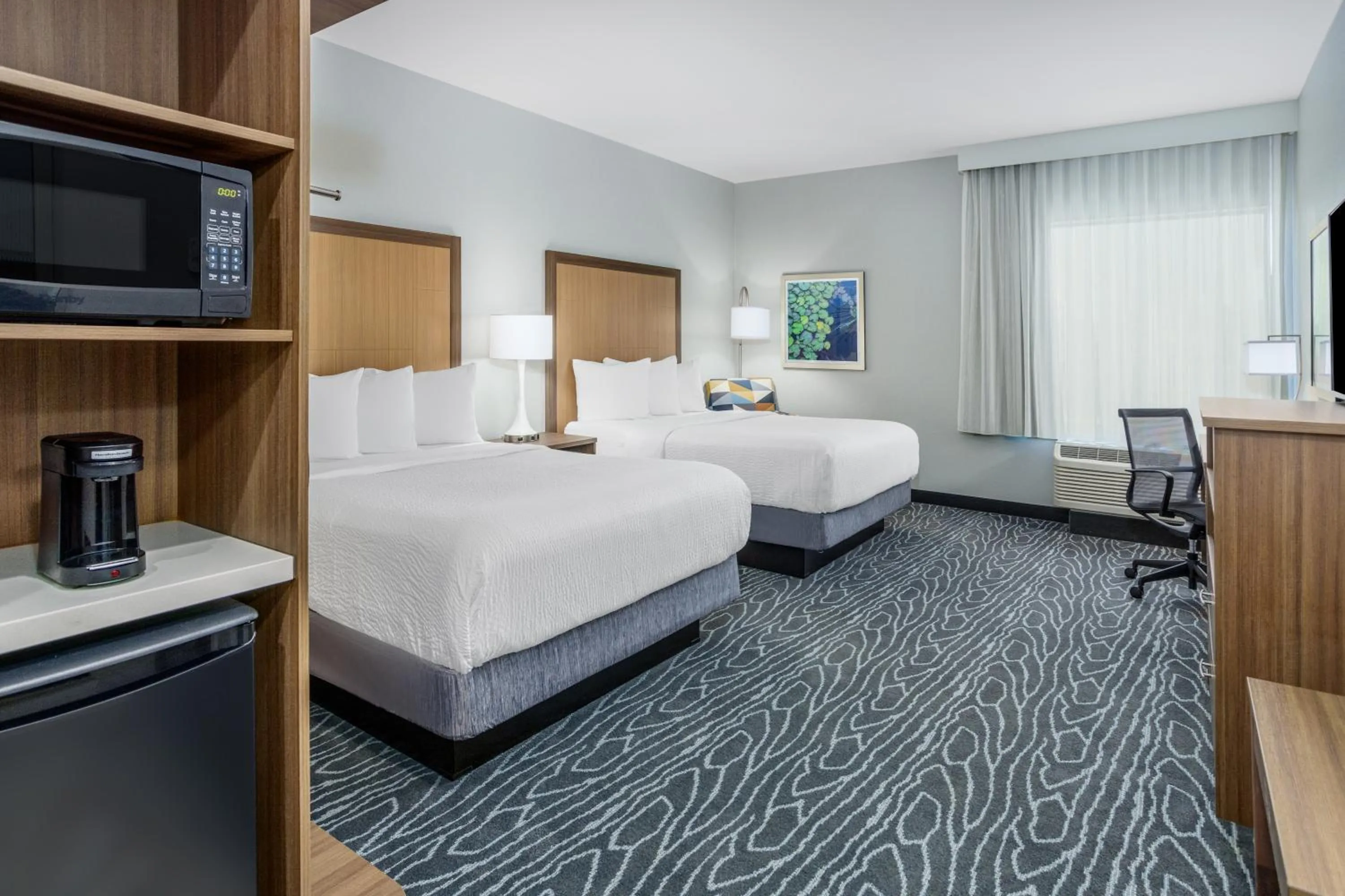 Bedroom, Bed in La Quinta Inn & Suites by Wyndham Valdosta