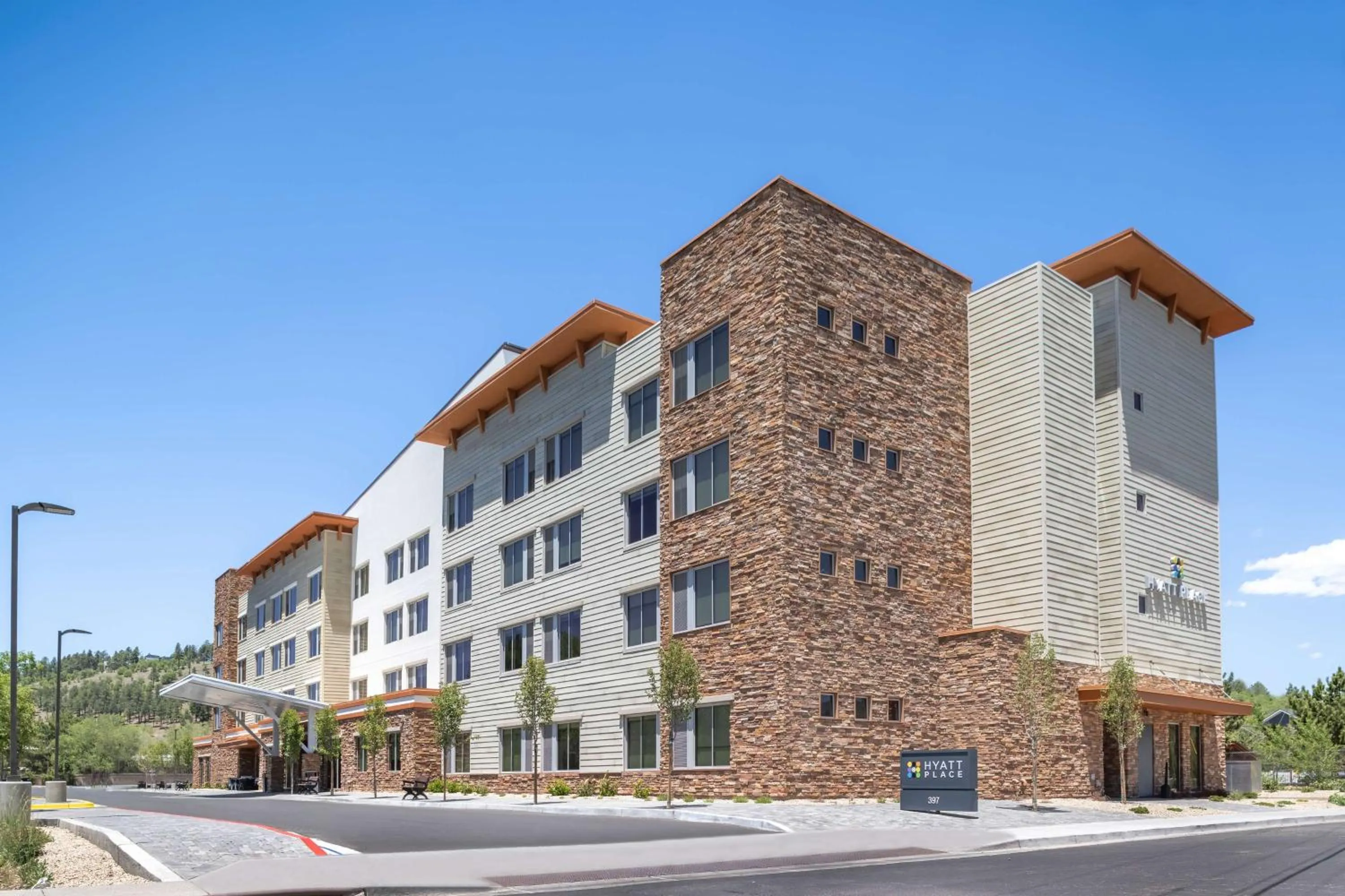 Property building in Hyatt Place Flagstaff