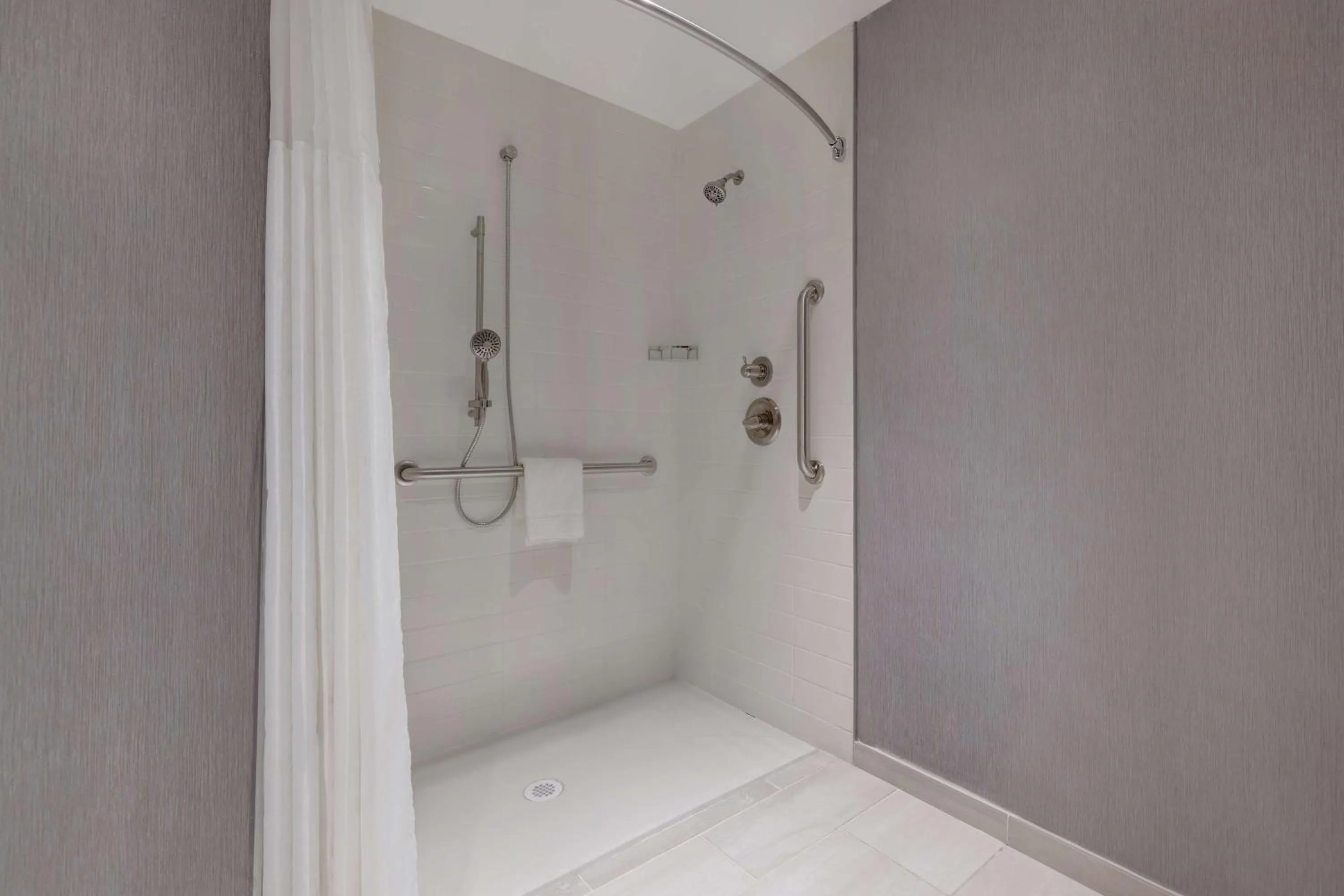 Bedroom in Hyatt Place Flagstaff