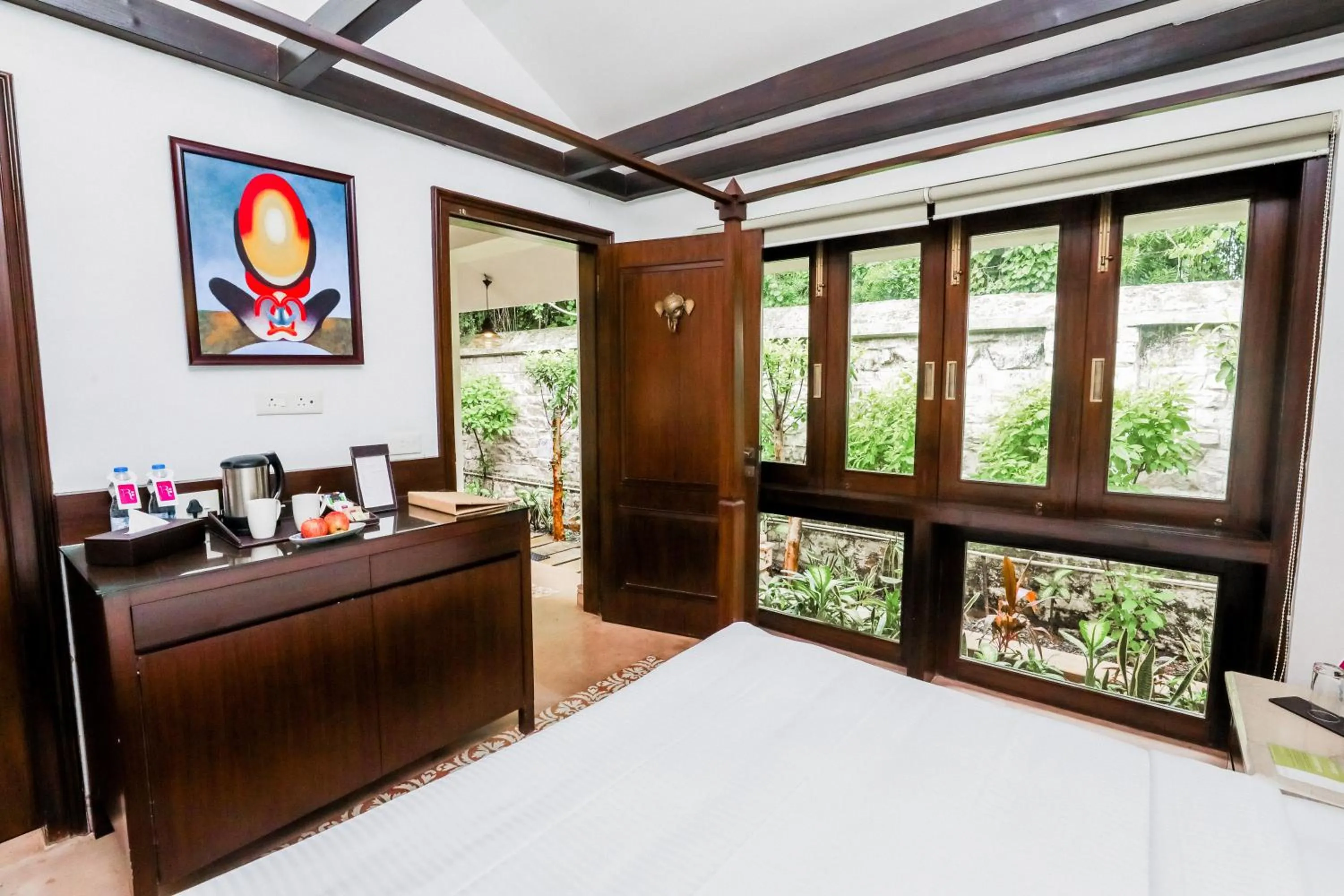 Bedroom, Bed in Saptapuri by Royal Orchid Hotels Limited Varanasi
