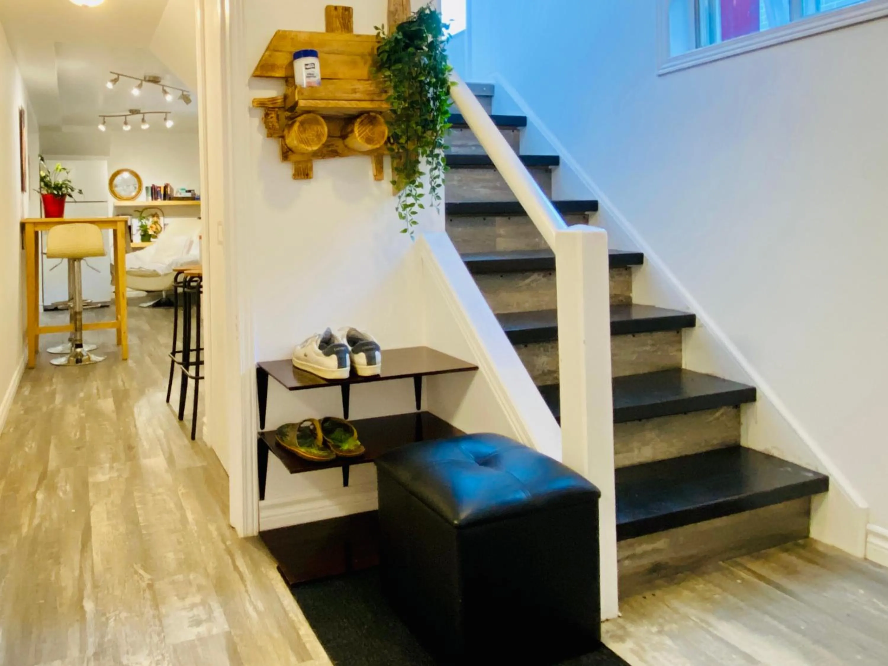 Toronto Bed & Breakfast - Free parking