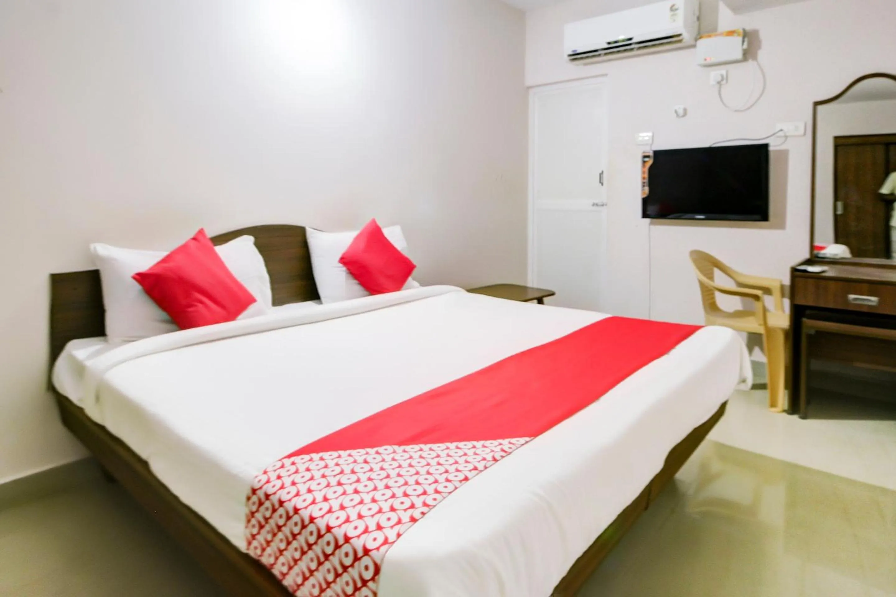 Bedroom in Hotel O Ksp Lodge