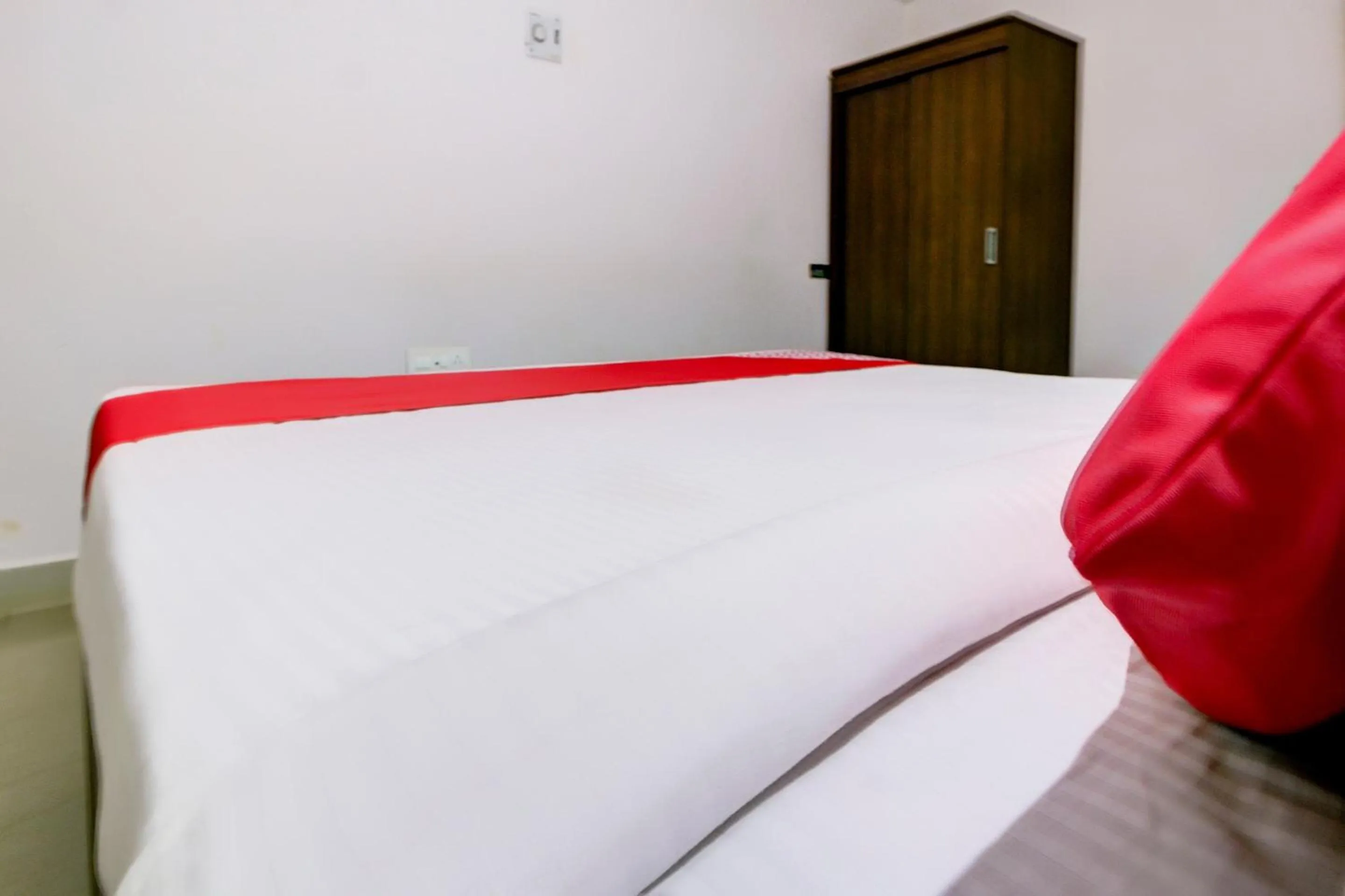 Bedroom in Hotel O Ksp Lodge