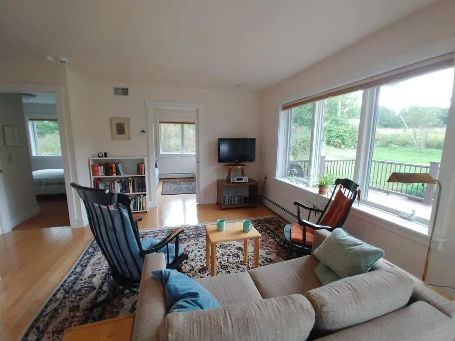 TV and multimedia in Spacious country retreat close to town and nature, Sylvana Farm VT