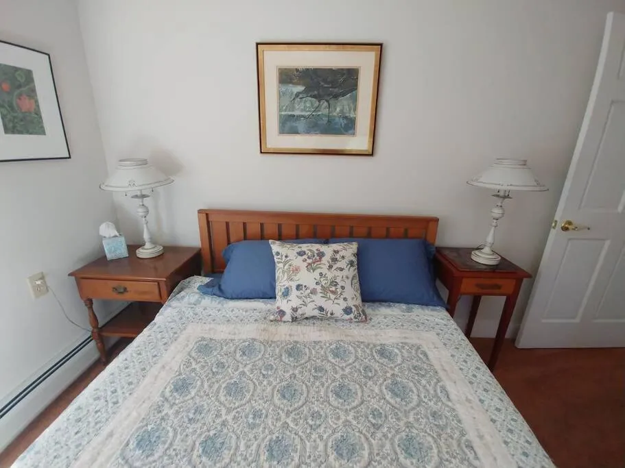 Bedroom, Bed in Spacious country retreat close to town and nature, Sylvana Farm VT